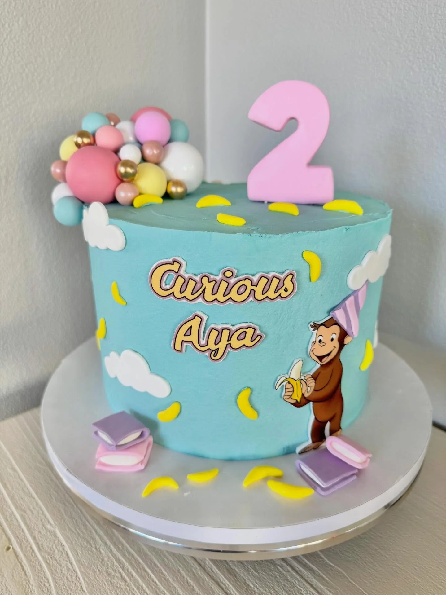 Curious George cake 🍌🎂✨ 

#curiousgeorge #curiousgeorgecake #birthday #customcake #bayarea