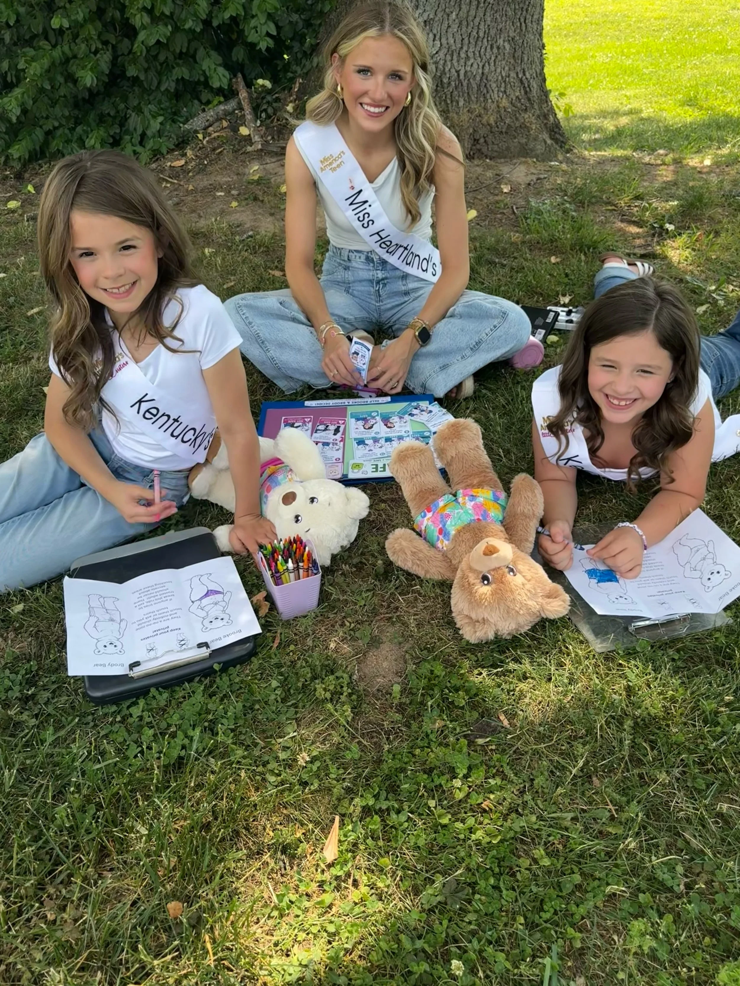 Recently I was able to share my Brook and Brody bear game about safe touch with my arising Star sisters. I think they loved it as they asked to play again😊