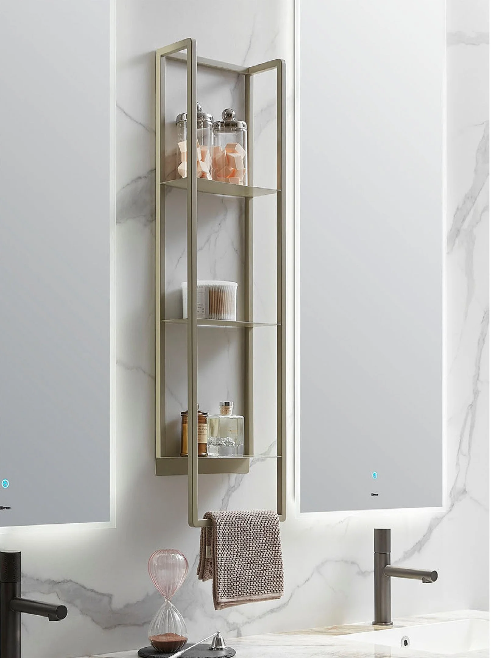 3. 2023 Oppolia Vanity Catalog-25 copy.jpg