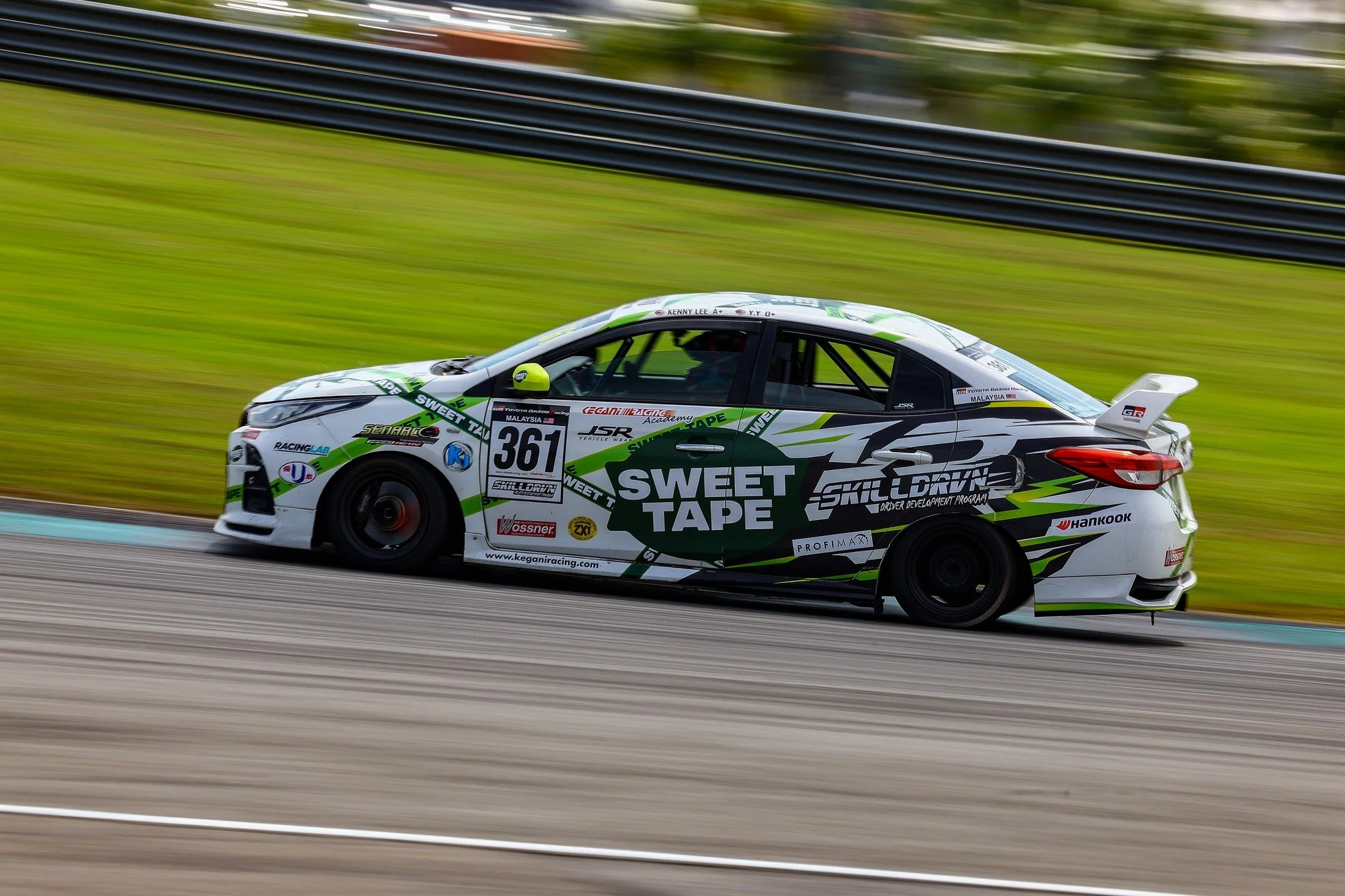 Car #361 💚

The winning #361 Vios Enduro Cup car, wearing the stunning @sweettapeglobal  livery, and piloted by @yinyiloke_  and @keganiracing_kr  of Kegani Racing Academy. 

These racecars are derived from Vios Challenge cars of the past, intended 