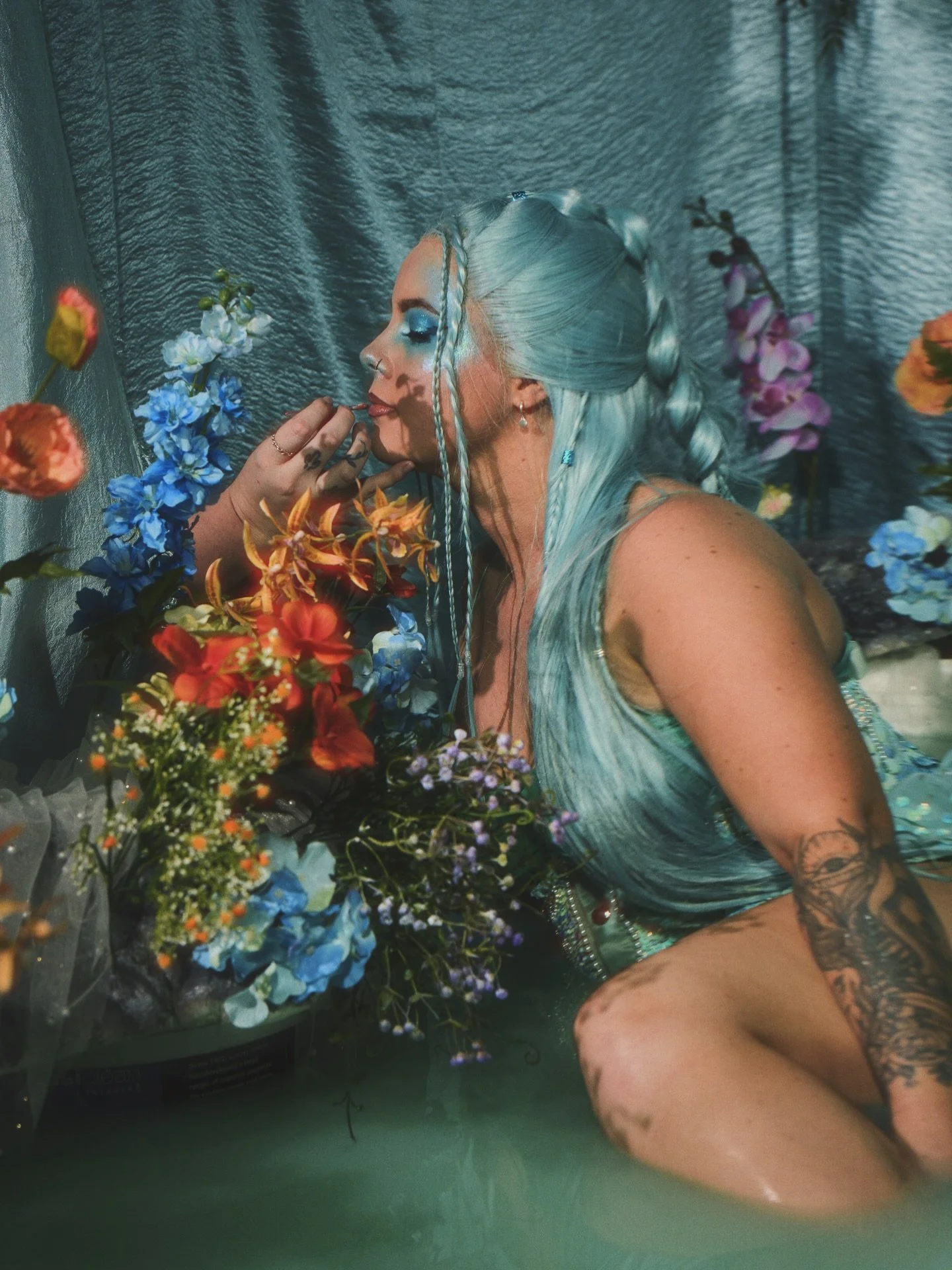 @caffeinated_delusion is the actual makeup flower 🌺

Damn, yesterday was epic 💫 big ups to the crew 🥹 you guys are amazing and made the day so much fun

Special mention to @jayden.bauers for being the other mastermind of this operation 👀 

me: &l