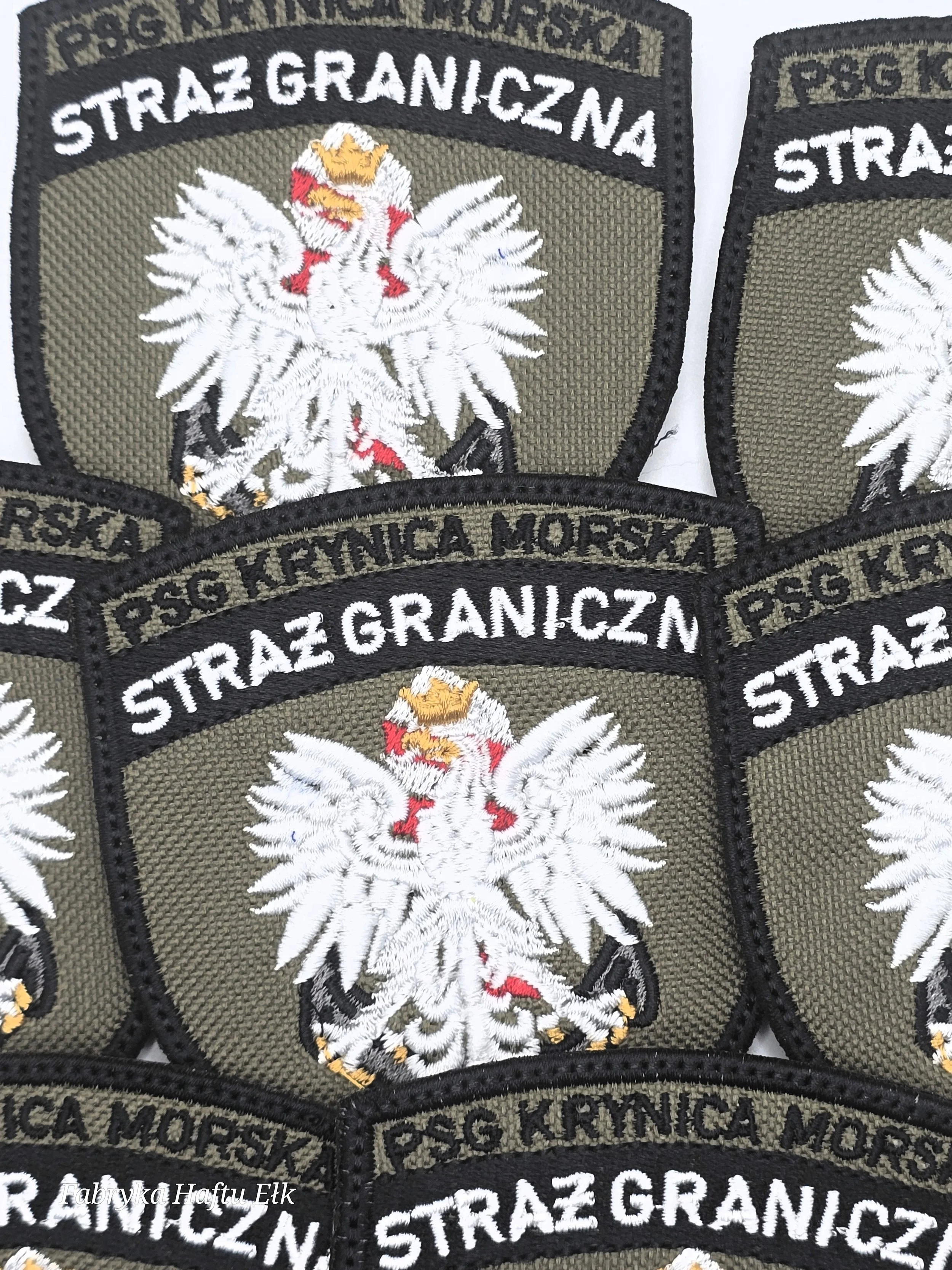 Haftowane naszywki Straży Granicznej z orłem – emblematy mundurowe