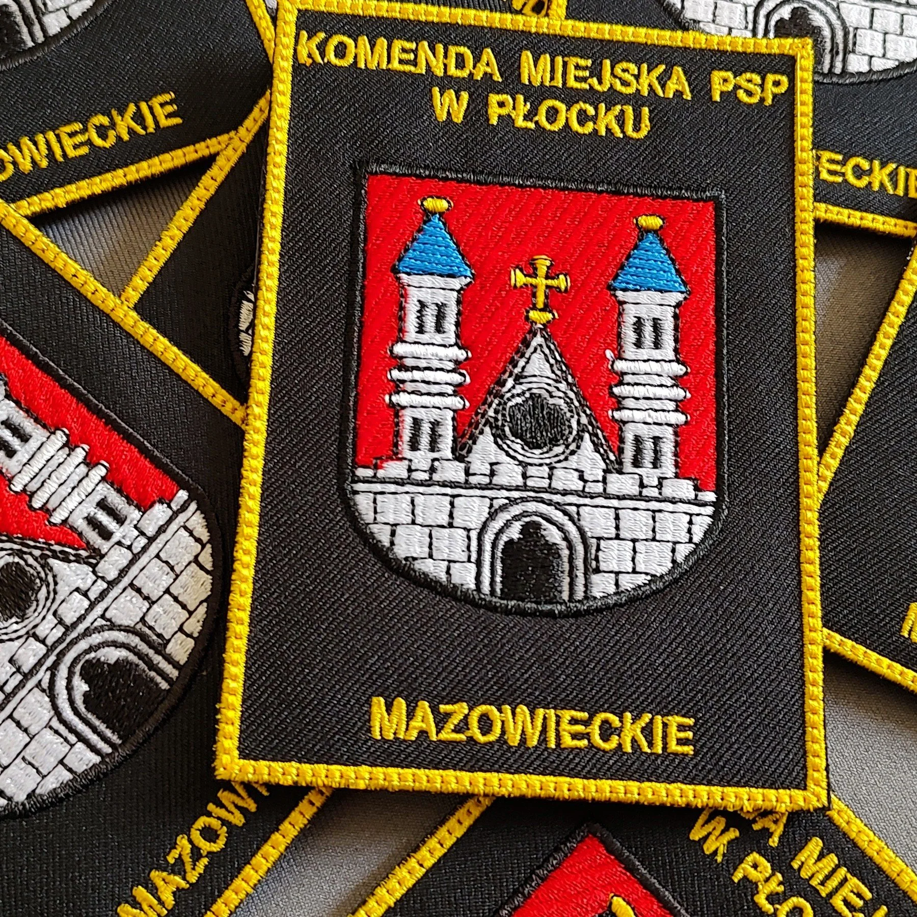 Haftowane naszywki strażackie PSP Mazowieckie na zamówienie – Fabryka Haftu Ełk
