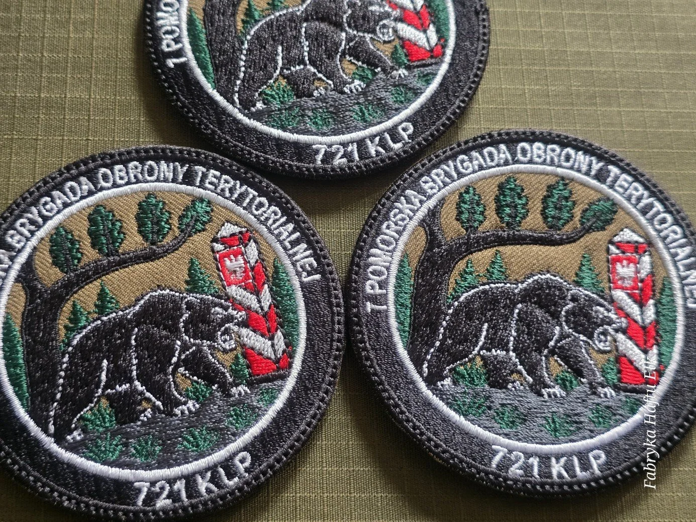 Haftowane naszywki 7 Pomorskiej Brygady Obrony Terytorialnej 721 KLP – Fabryka Haftu Ełk