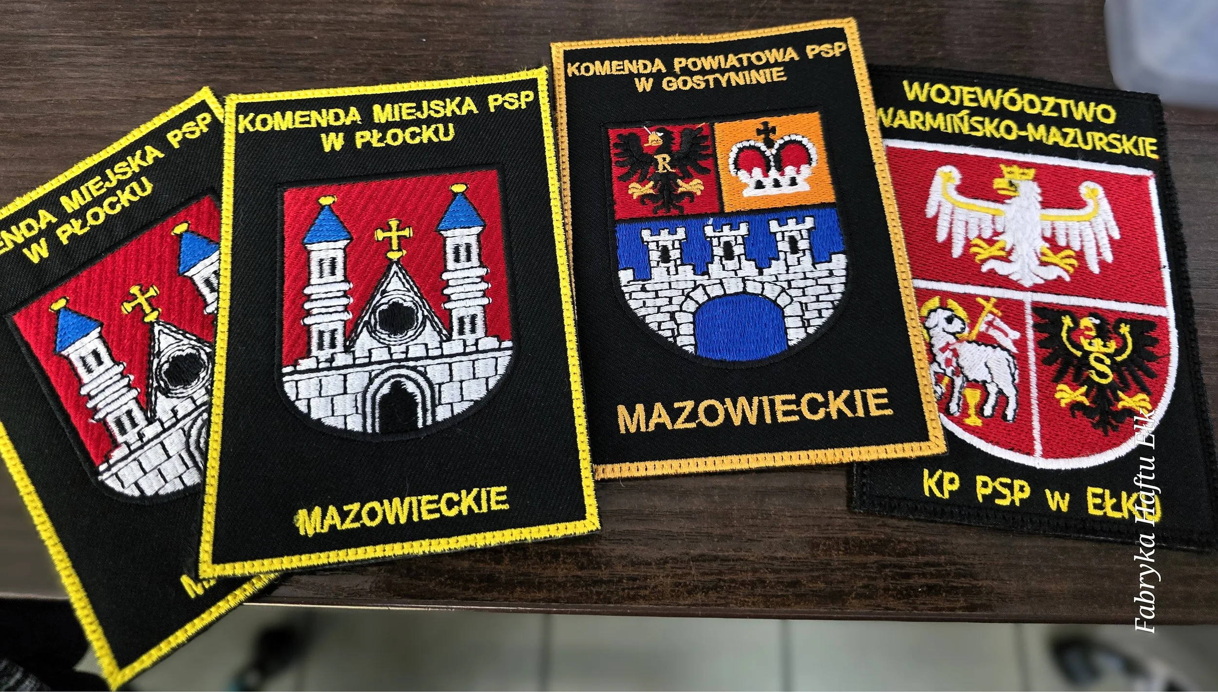 Haftowane naszywki strażackie PSP Mazowieckie na zamówienie – Fabryka Haftu Ełk