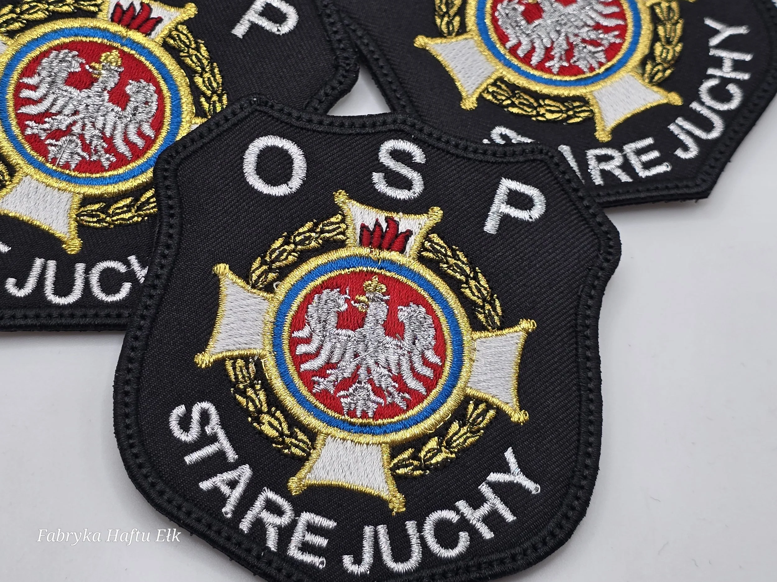 Haftowane naszywki strażackie OSP Stare Juchy na zamówienie – Fabryka Haftu Ełk