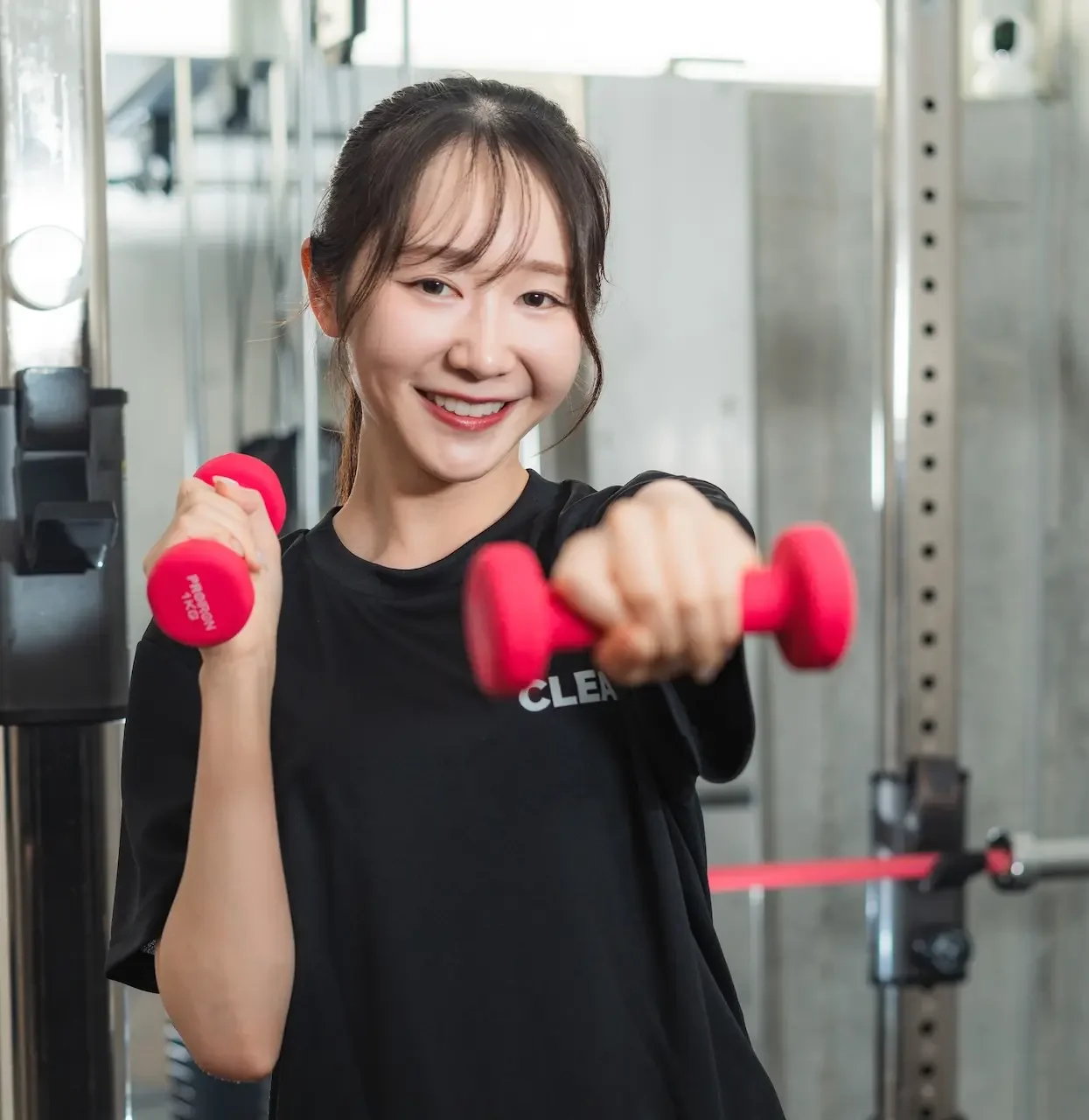 日吉駅徒歩3分の完全個室ジムCLEAN.。初心者から本気で体を変えたい方まで、一人ひとりに最適なフォーム指導で理想の体作りをサポート。