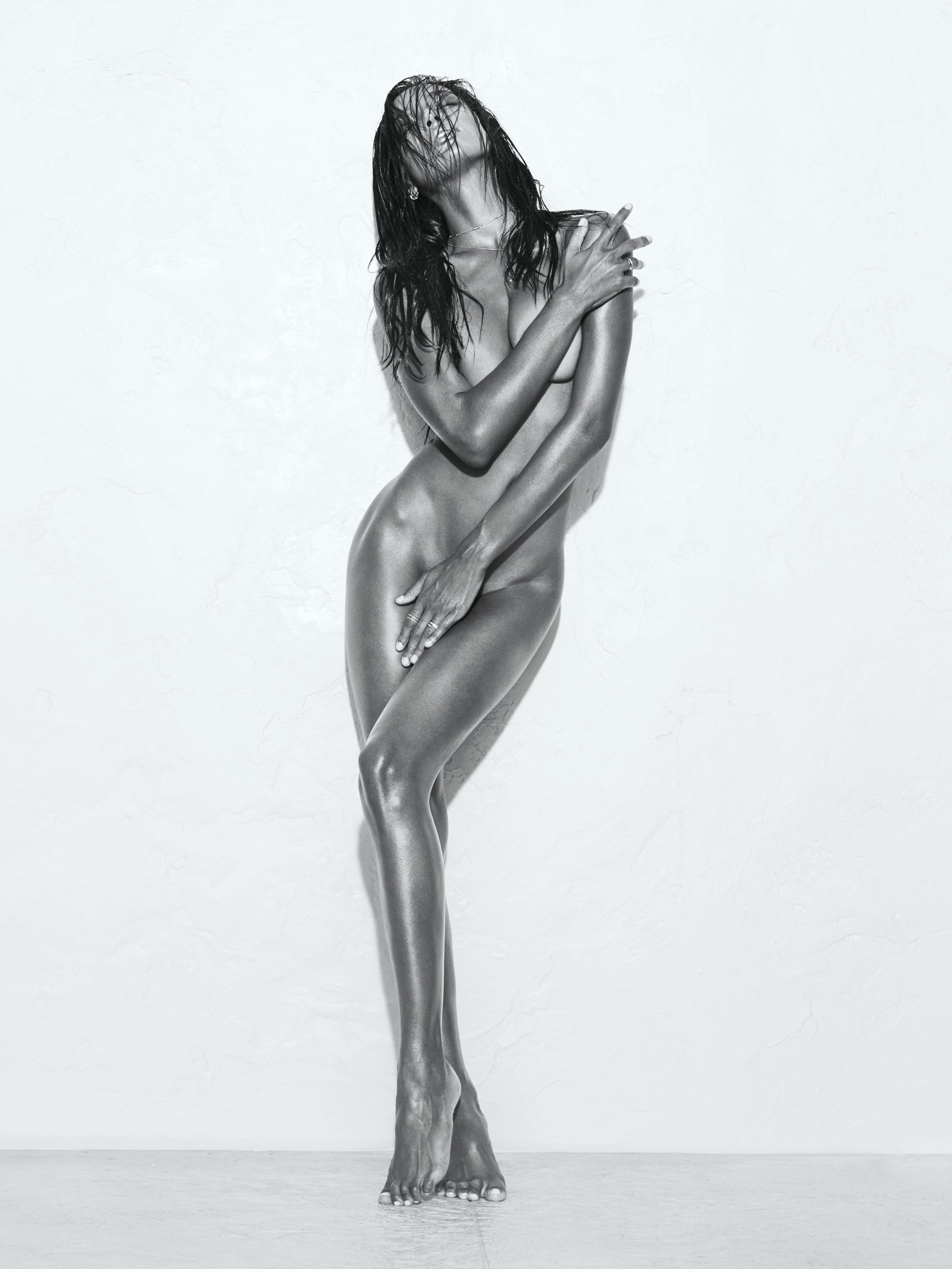 Jasmine Full-Length in Sunlight, 2016