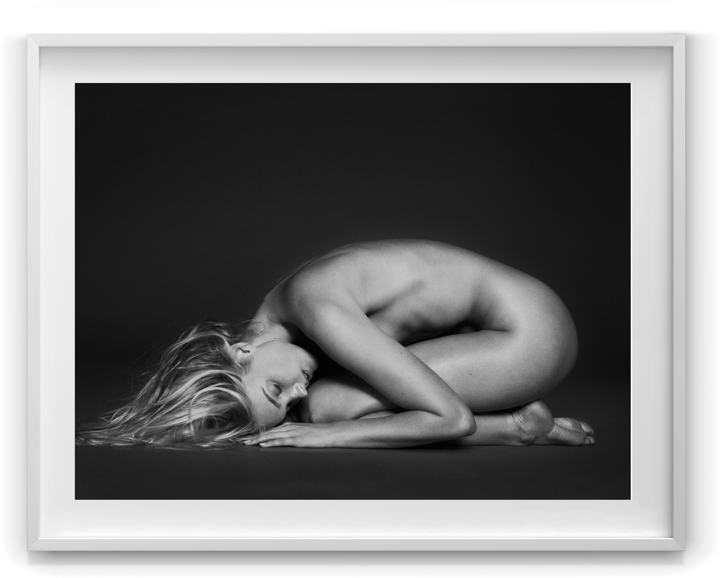 Elsa in Quiet Pose, 2014_A-31_W_Frame.png