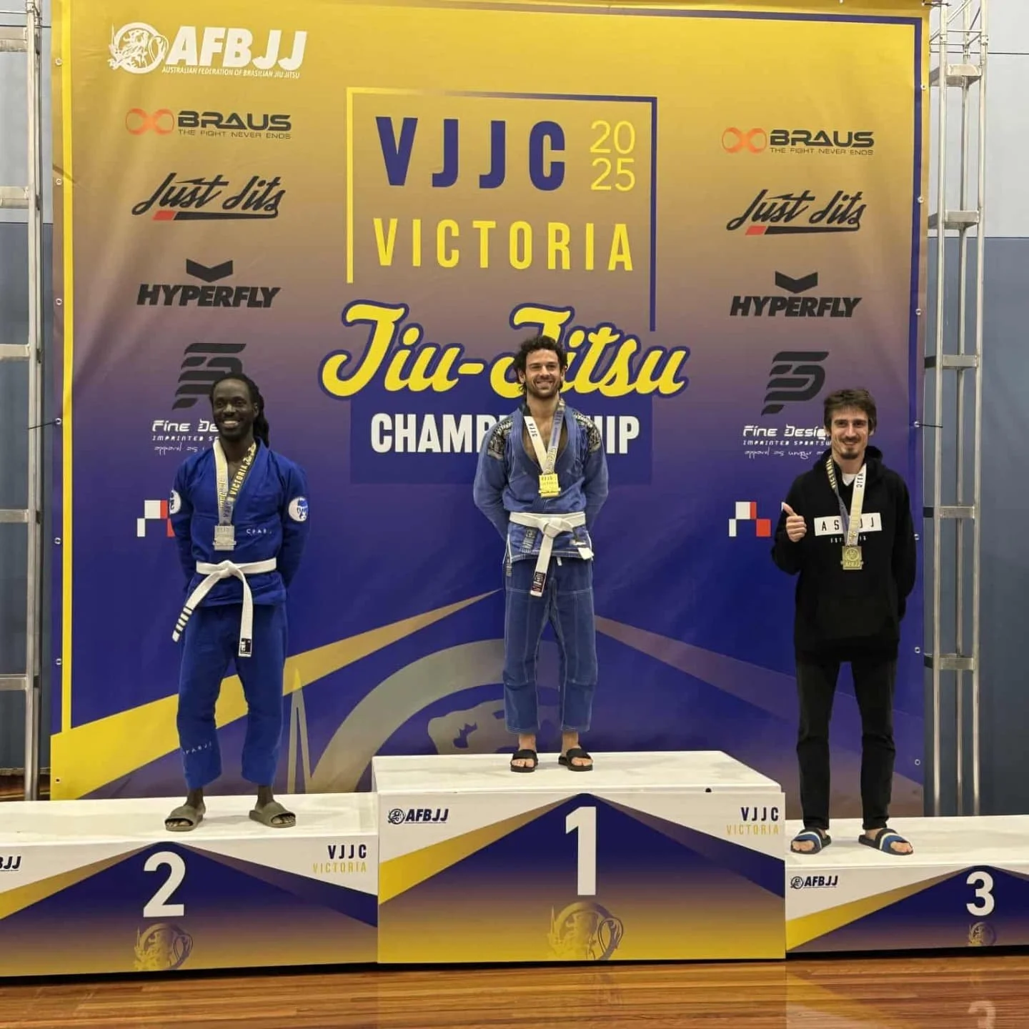 THREE of our BJJ team members entered the Victorian Championships this weekend, THREE came home with medals. Well done Dave, Michael and Bo for getting amongst it on Saturday. 
-
-
-
#elev8mma #bjj #jiujitsu
#compteam #jitz #mma #australianeliteteam