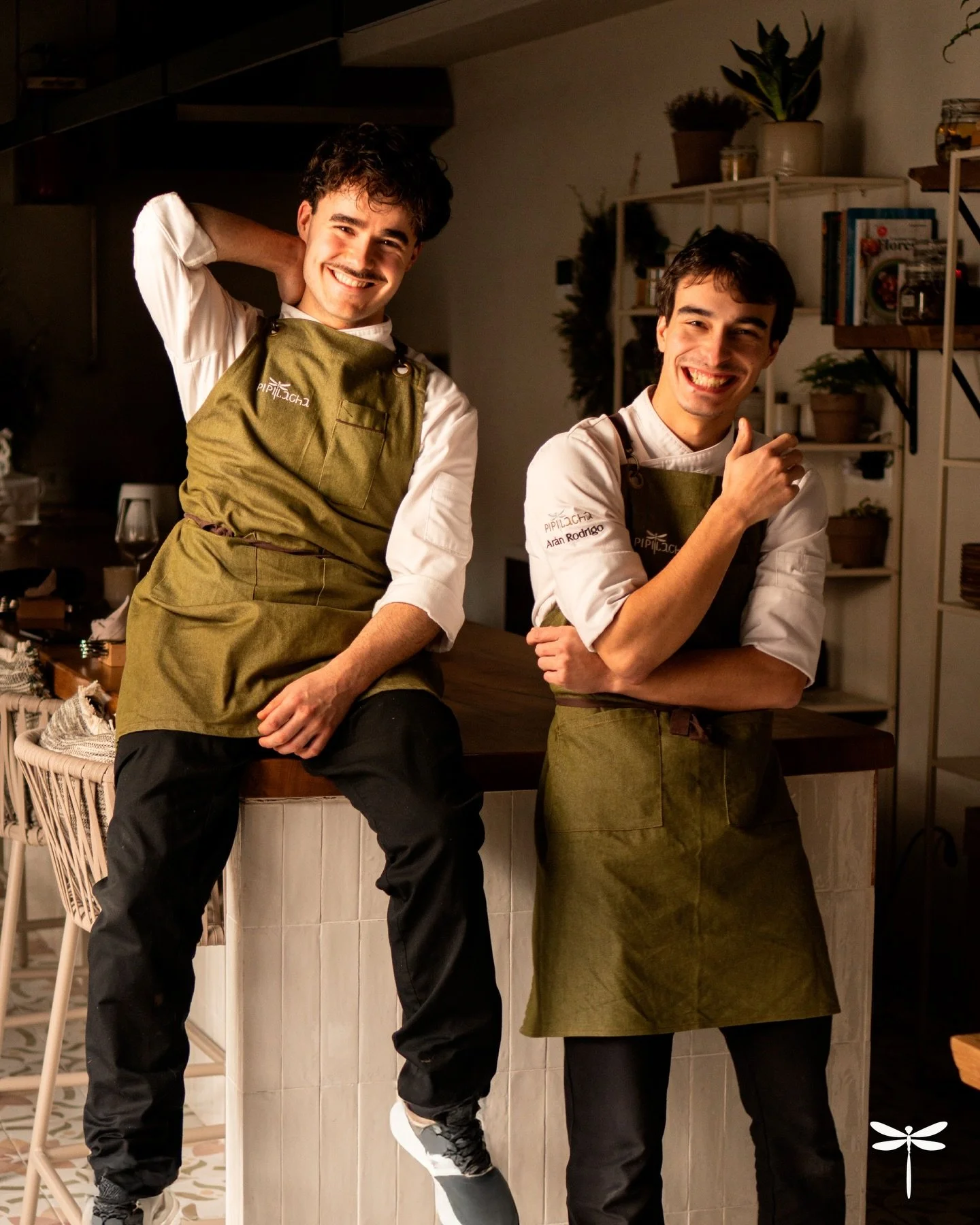 Dicen que si te r&iacute;es en el trabajo, no es trabajo. Y viendo nuestras caras, ya se imaginan c&oacute;mo nos tomamos la cocina en Pipilacha. 🔪✨

Para este 2026 no solo afilamos los cuchillos, tambi&eacute;n reseteamos la mente. Nos encerramos a