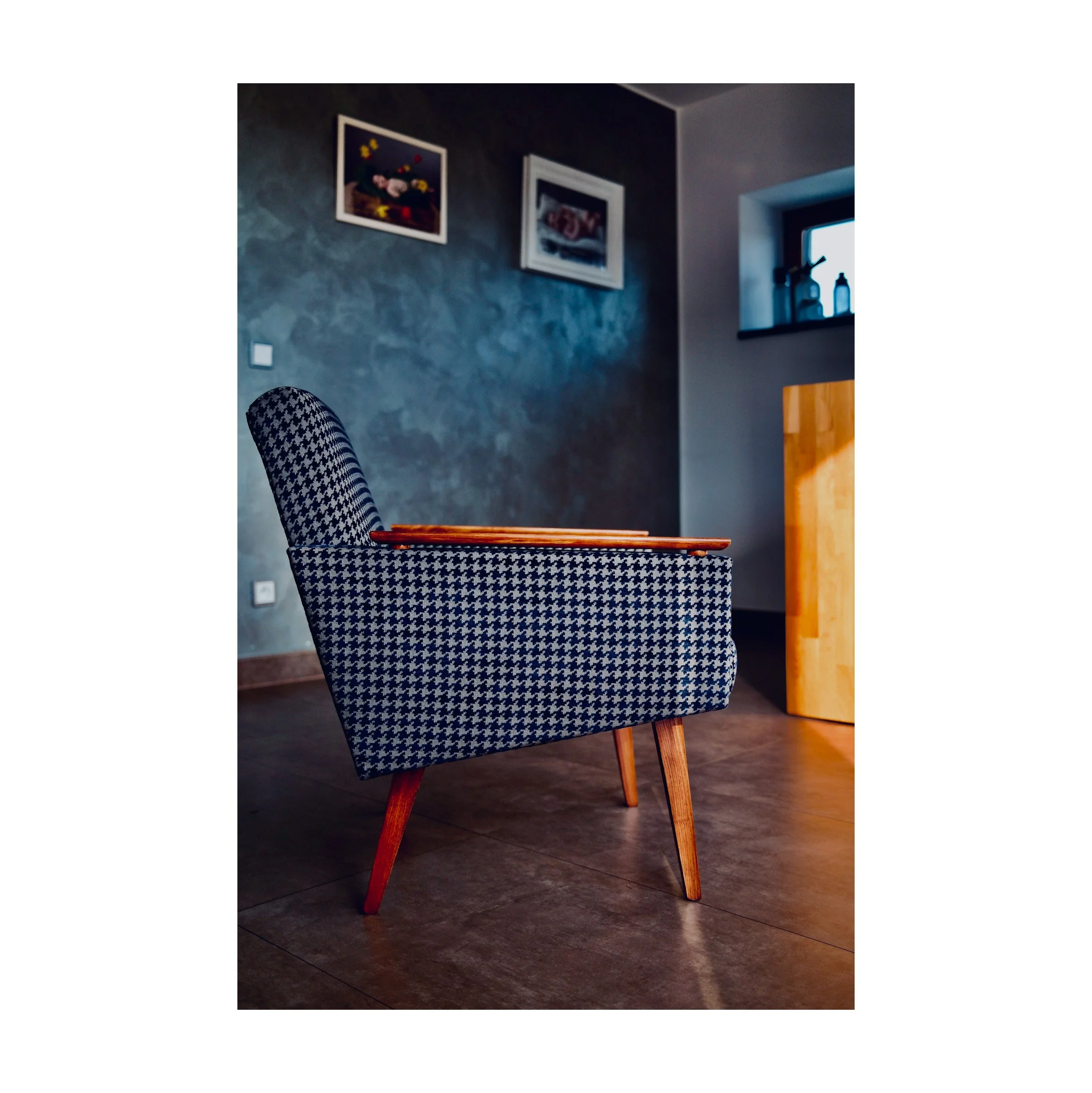 Dvojice křesel Mier Topolčany