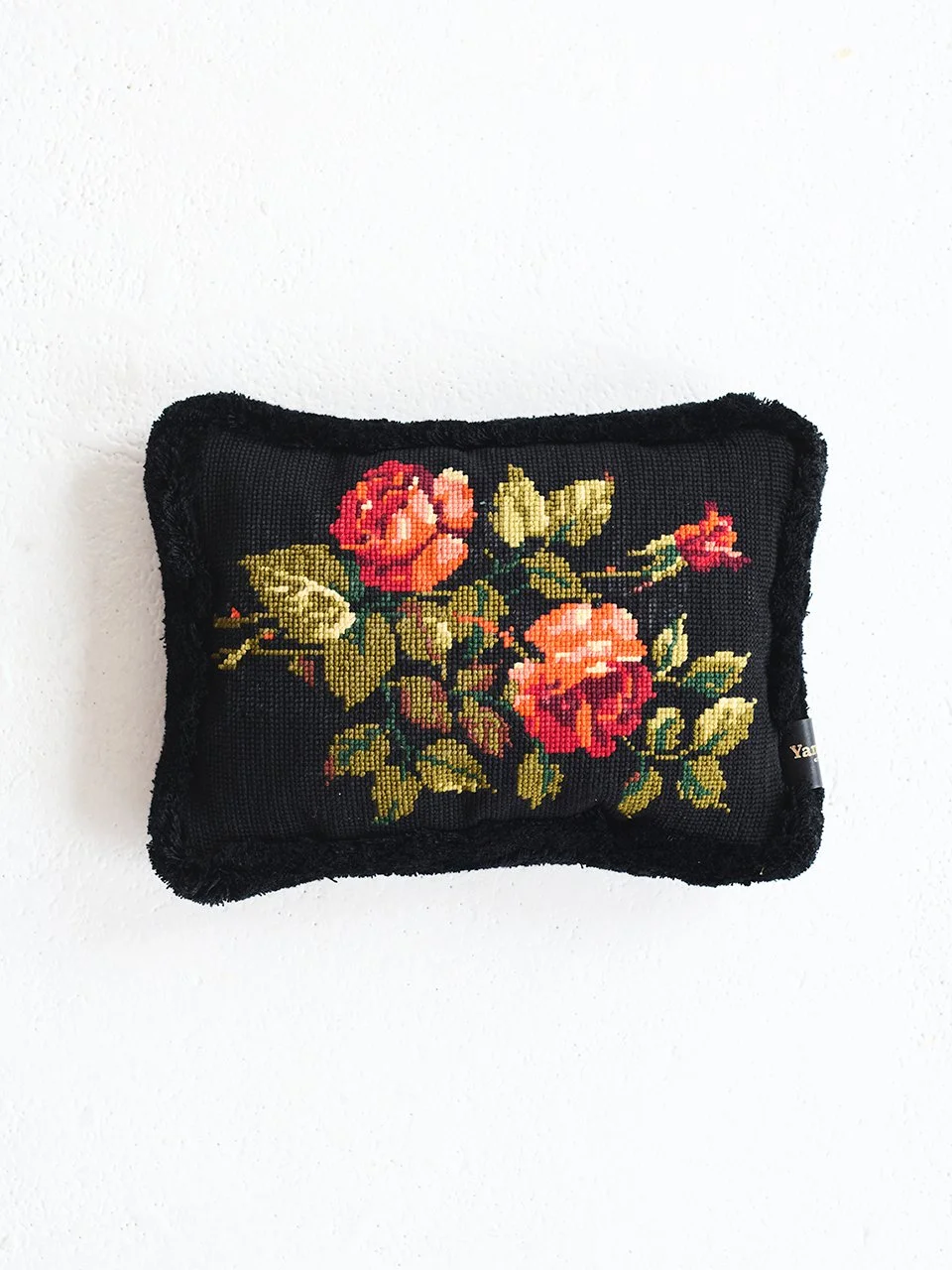 PAT PILLOW POUCH RED 03.jpg