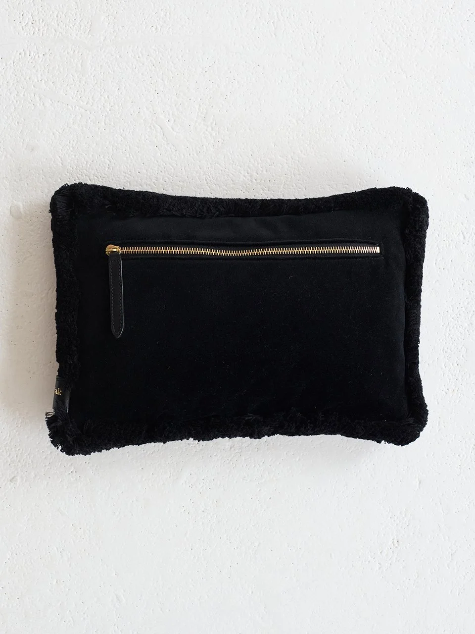 PAT PILLOW-POUCH 03.jpg