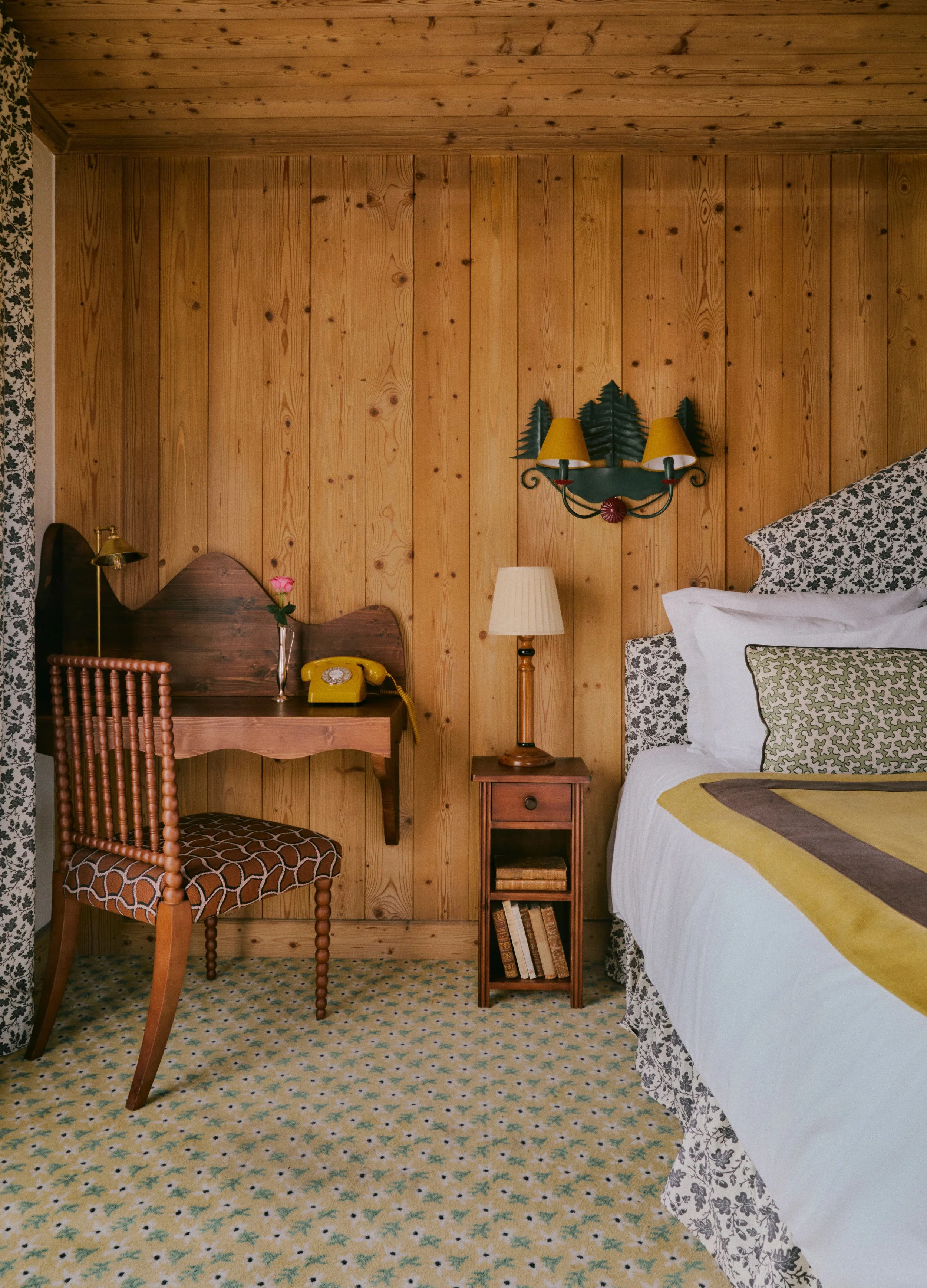 DELUXE_SAINTGEORGE_1020254550_DELUXE 21@StefanGifthaller.jpg