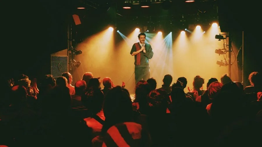 🔥 MERCI pour ce Cabaret B.E.T. #1 de 2026 compl&egrave;tement DINGO 🔥
Quel bonheur incandescent de vous retrouver apr&egrave;s ces mois d&rsquo;absence&hellip;
La salle pleine, les artistes en feu, les loges en surcharge sensorielle de costumes et 