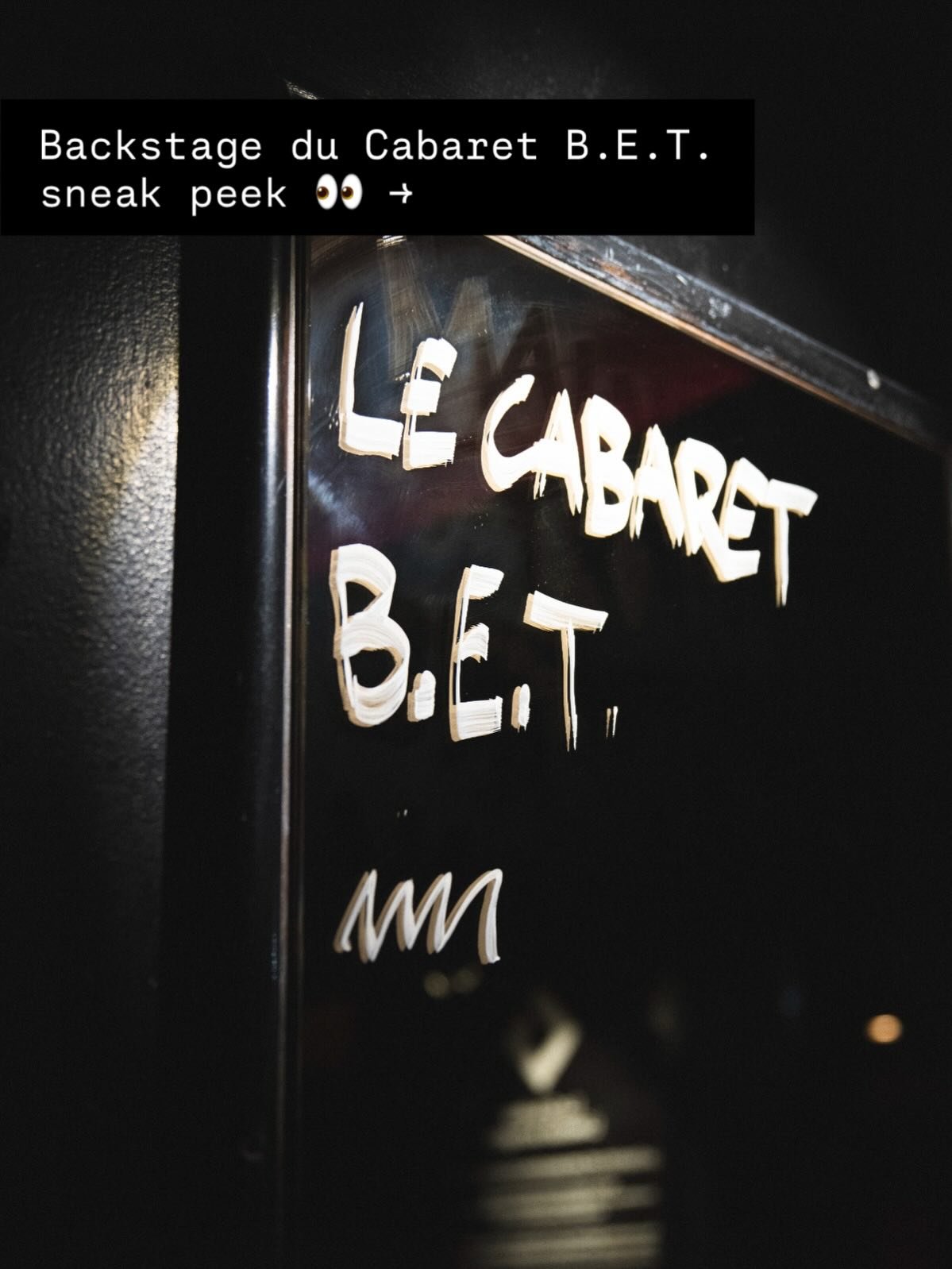 👉 Un petit tour c&ocirc;t&eacute; coulisses du Cabaret B.E.T. 💋

Derri&egrave;re chaque &eacute;dition : des fous-rires, des impr&eacute;vus de derni&egrave;re minute &agrave; r&eacute;gler, des instants partag&eacute;s, de la sauge pour nettoyer l