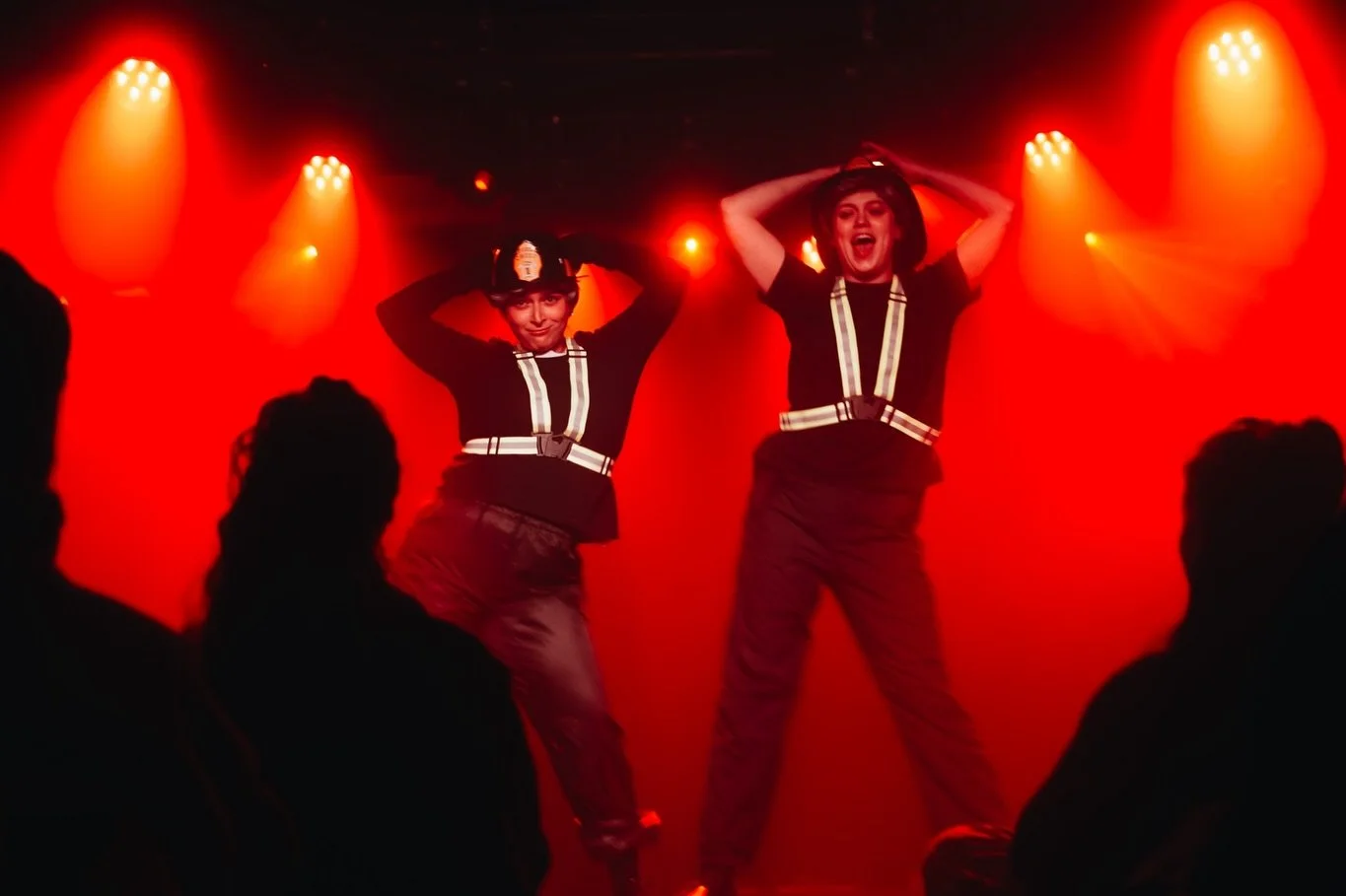 🐎✨ Cabaret B.E.T. - &Eacute;dition &eacute;questre du 26 mars &agrave; @lagraviereliveclub ✨🐎
&nbsp;
Mais quelle &eacute;dition fringante&nbsp;! Un cheval de feu suivi d&rsquo;un striptease HOT STUFF, une licorne en pleine mont&eacute;e, un P&eacut