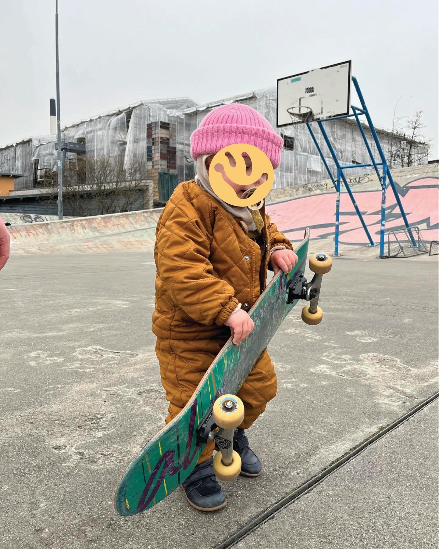 Early bird skater 🙃