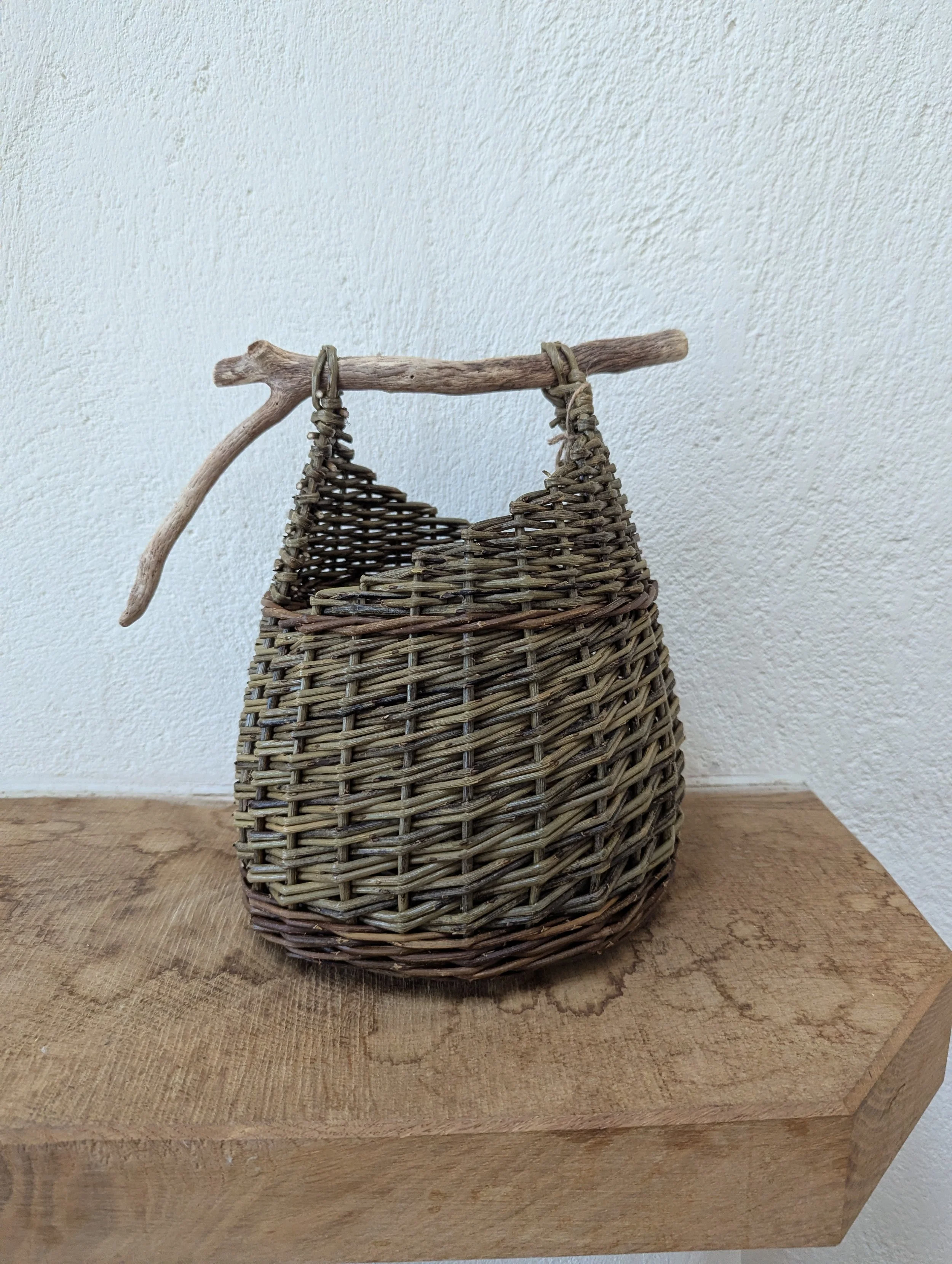 Utensil Holder with Loch Leven Driftwood Handle
