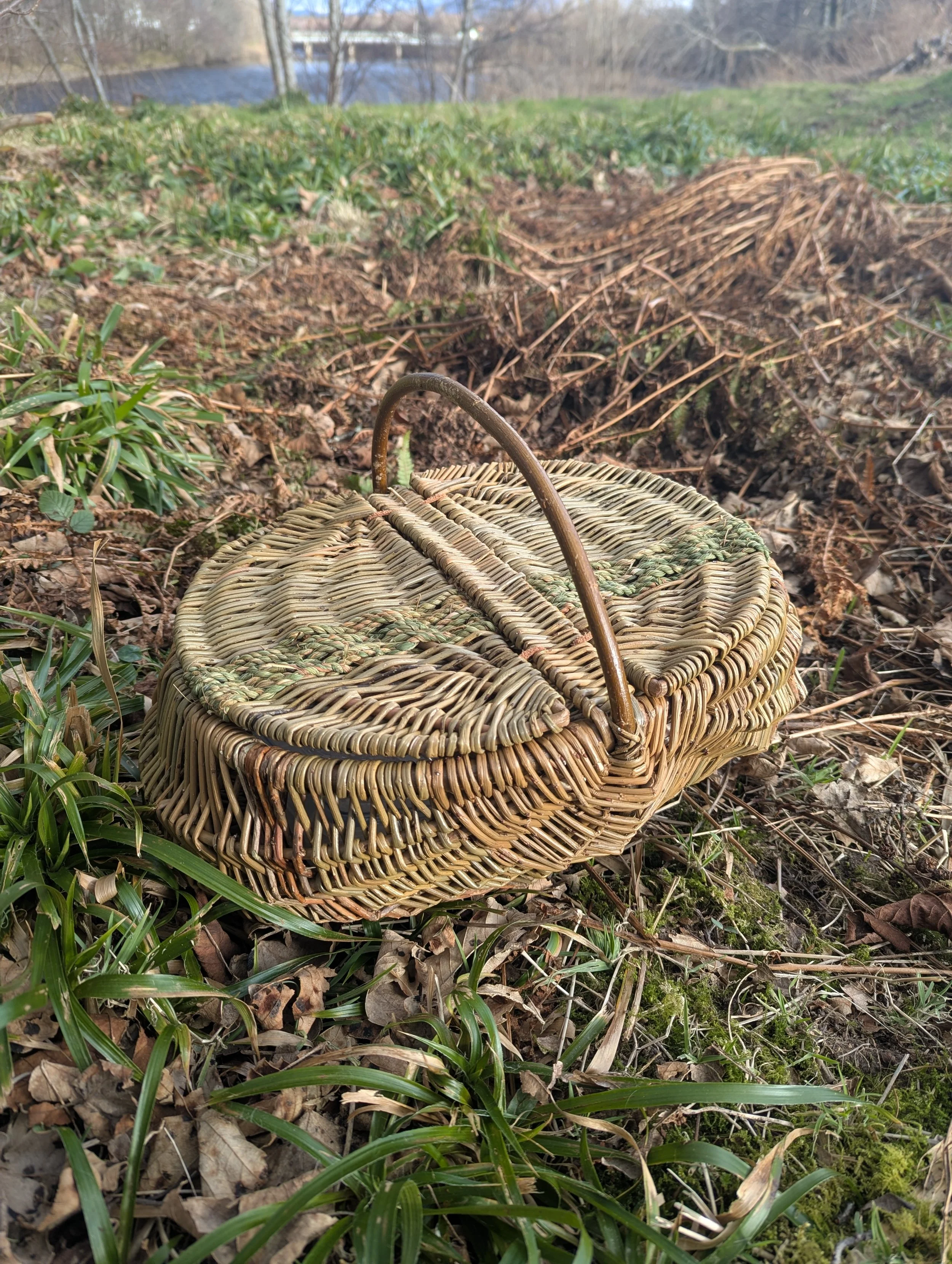 Frame Basket with foraged brambles and crocosmia