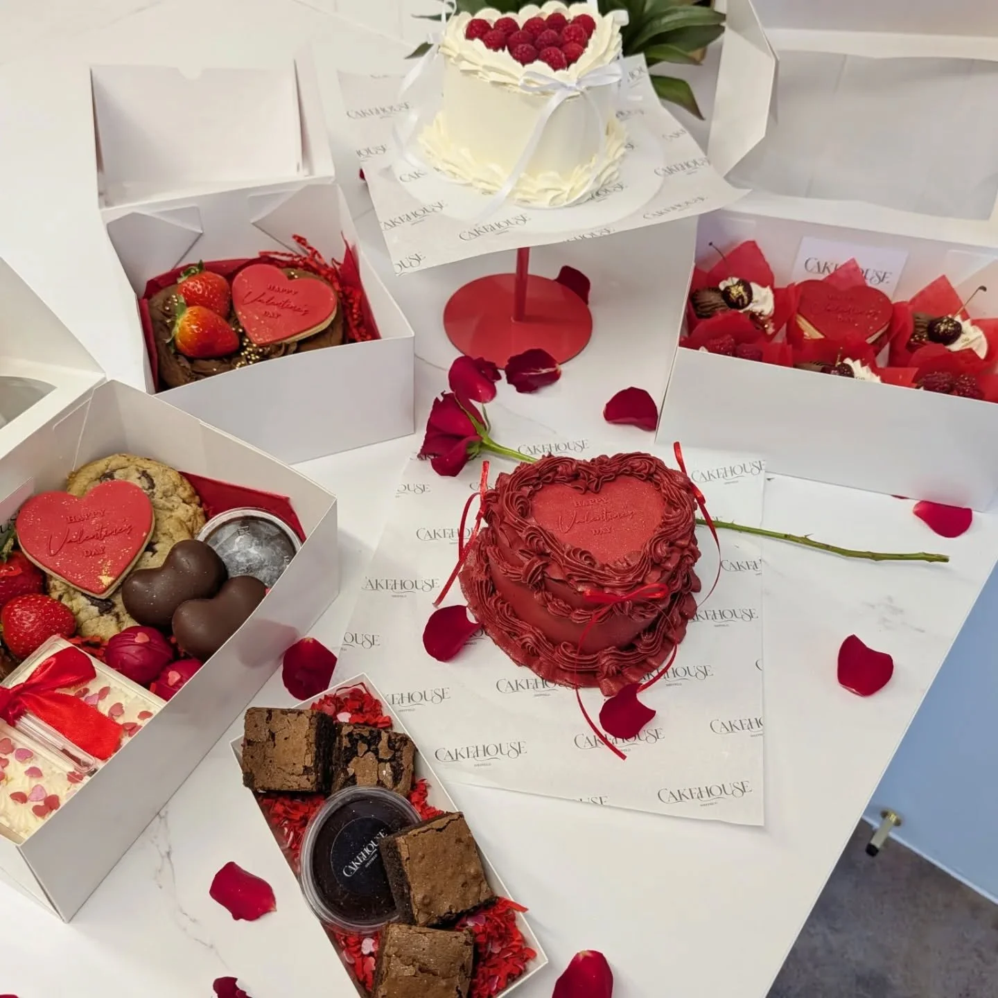 Valentines Menu 2026

DM to order with what you'd like to order, the date you'd like to collect and any flavour options (as per the menu)

Non refundable &pound;5 deposit on booking. 

Collection available Friday 13th 3-6pm, Saturday 14th 9-11am, col