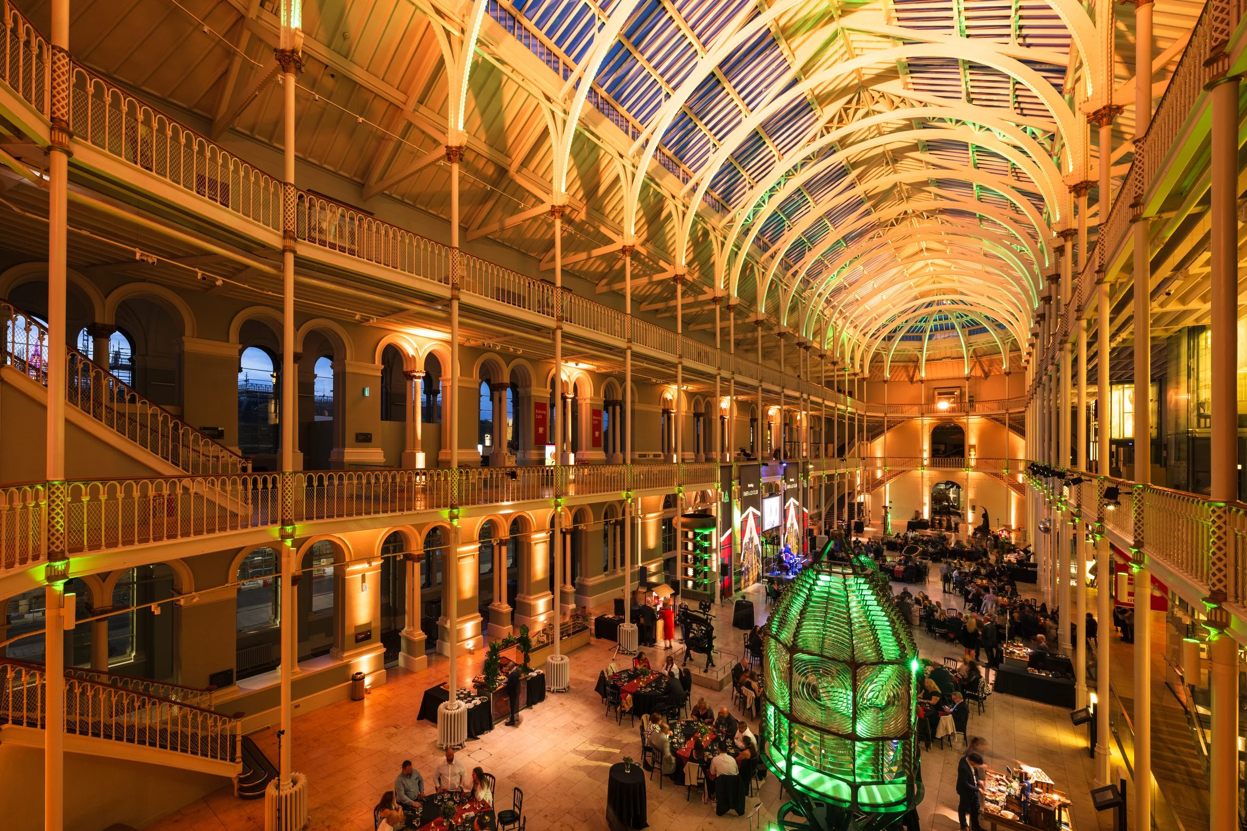 BentleyEmeraldClub-NationalMuseumofScotlandgaladinner-273.jpg
