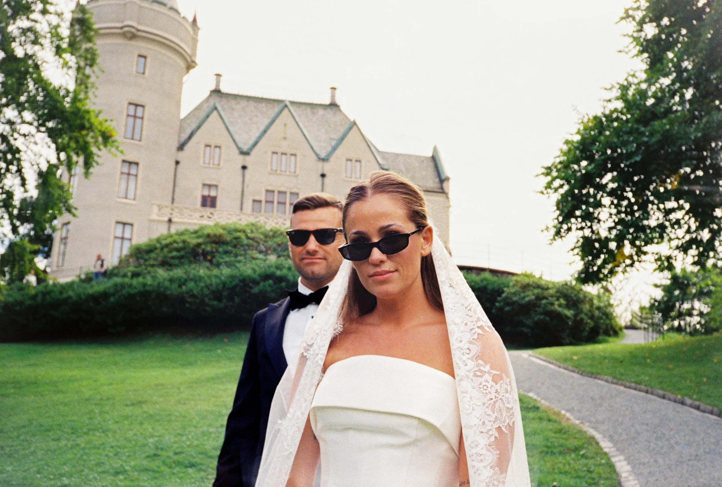 Eleni & Espen Analog