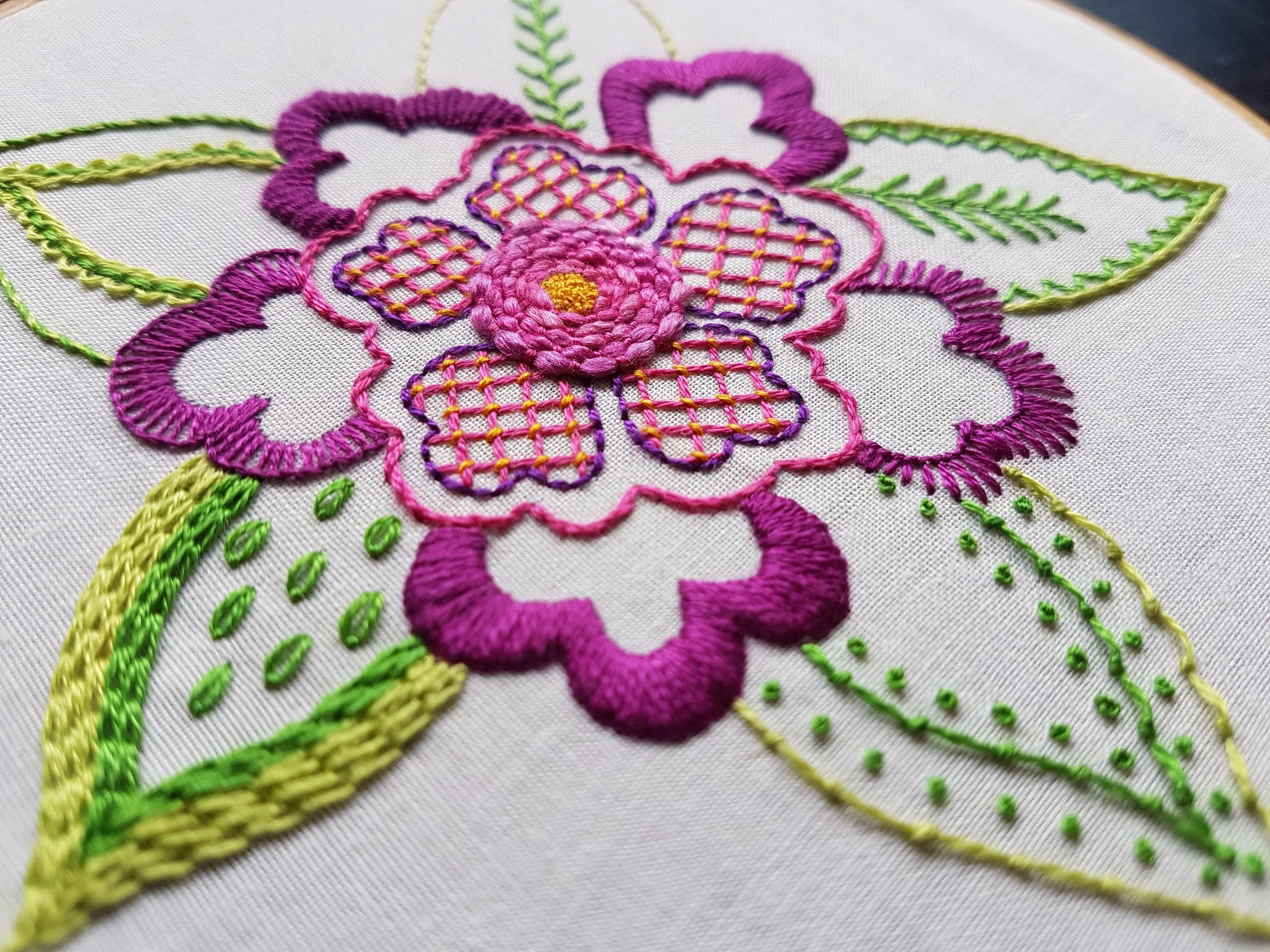 Summer Garden 2026 - Sonja Stylised Flower 1.jpg