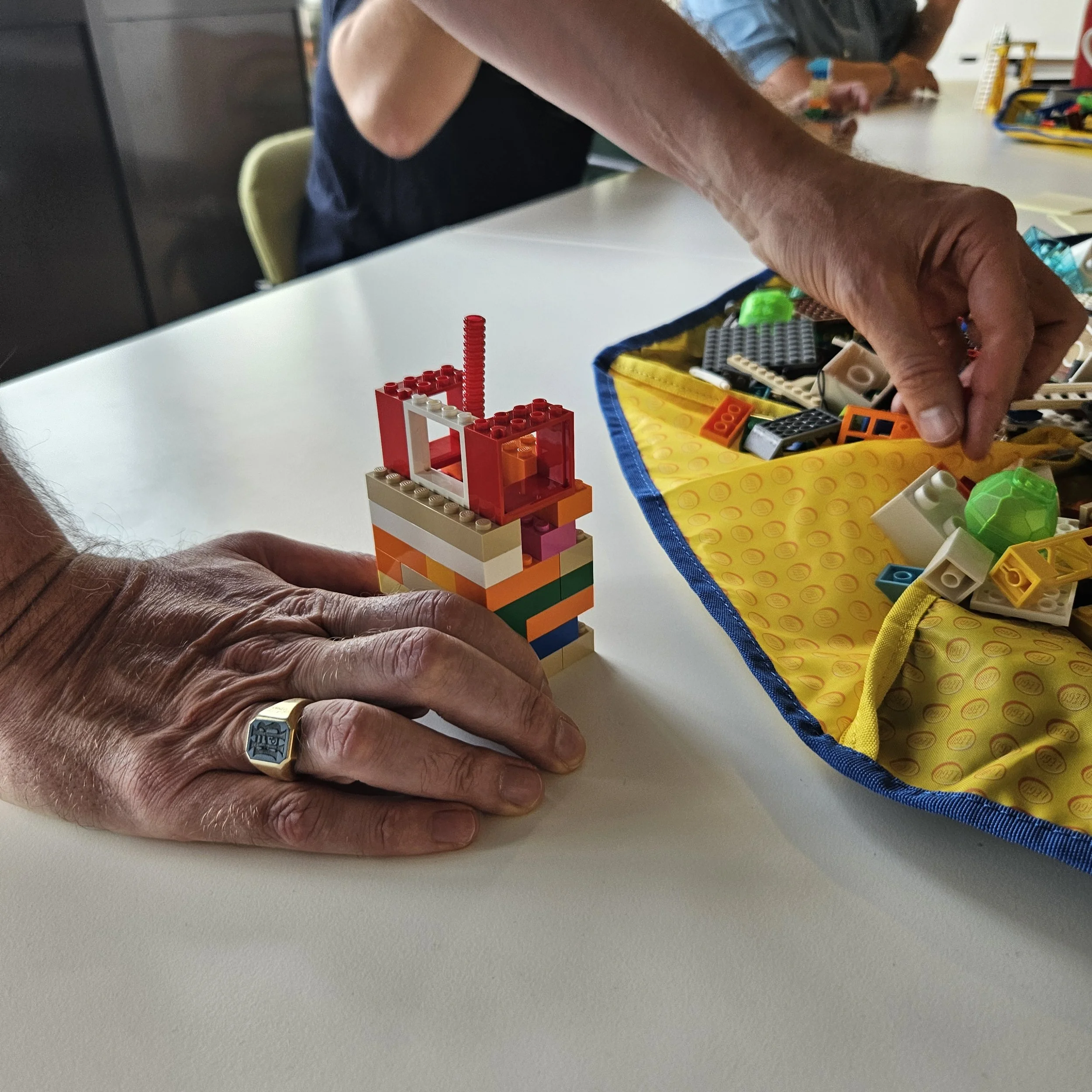 bouw je antwoord met Lego