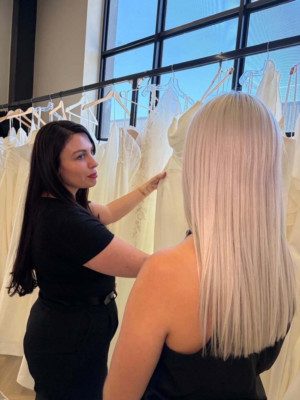 Off-the-Rack or Made-to-Order? Your Wedding Dress Timeline Explained
