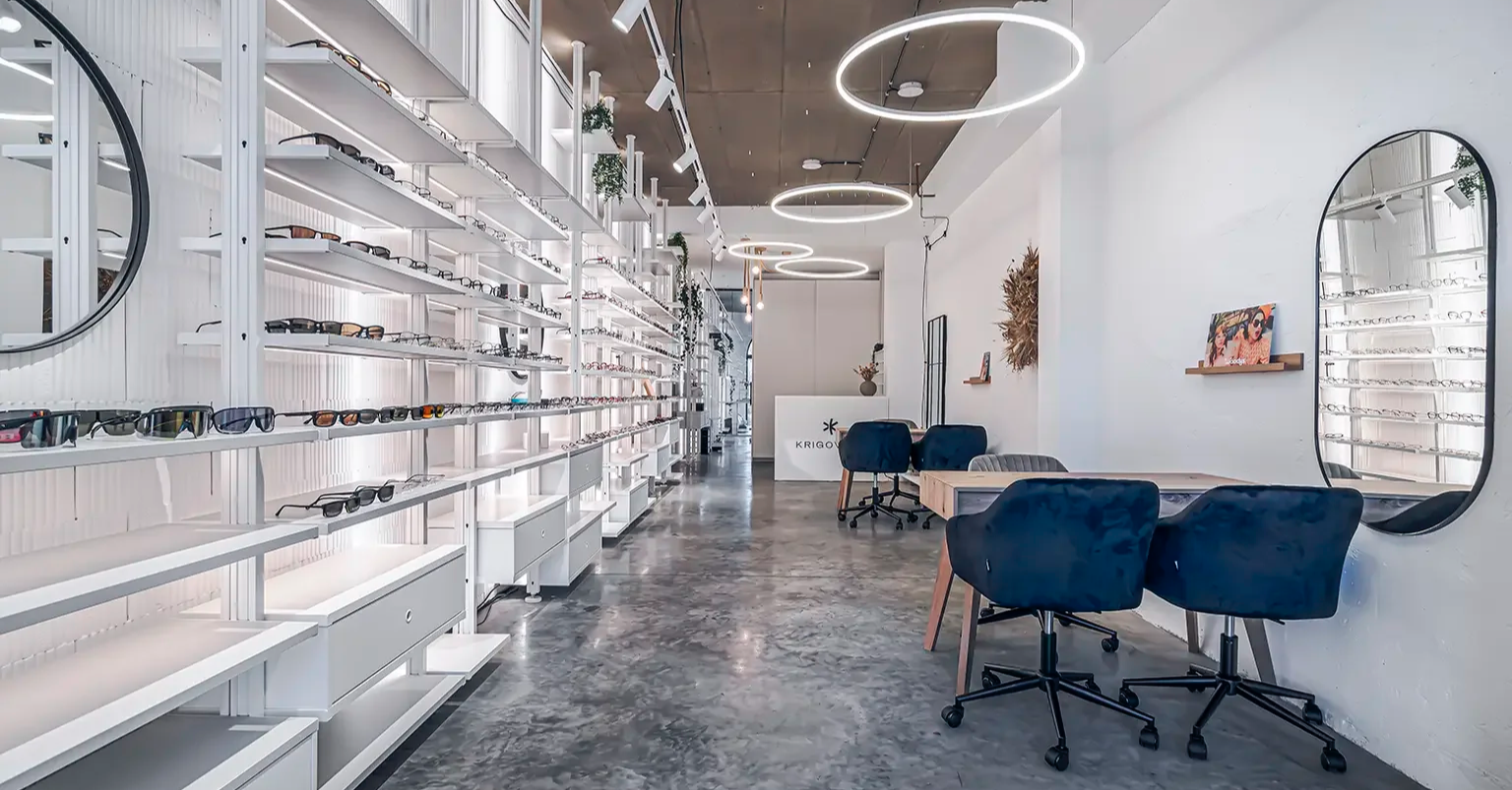 Predajňa Optika Krigovsky Poprad – široký výber dioptrických a slnečných okuliarov, konzultačný priestor