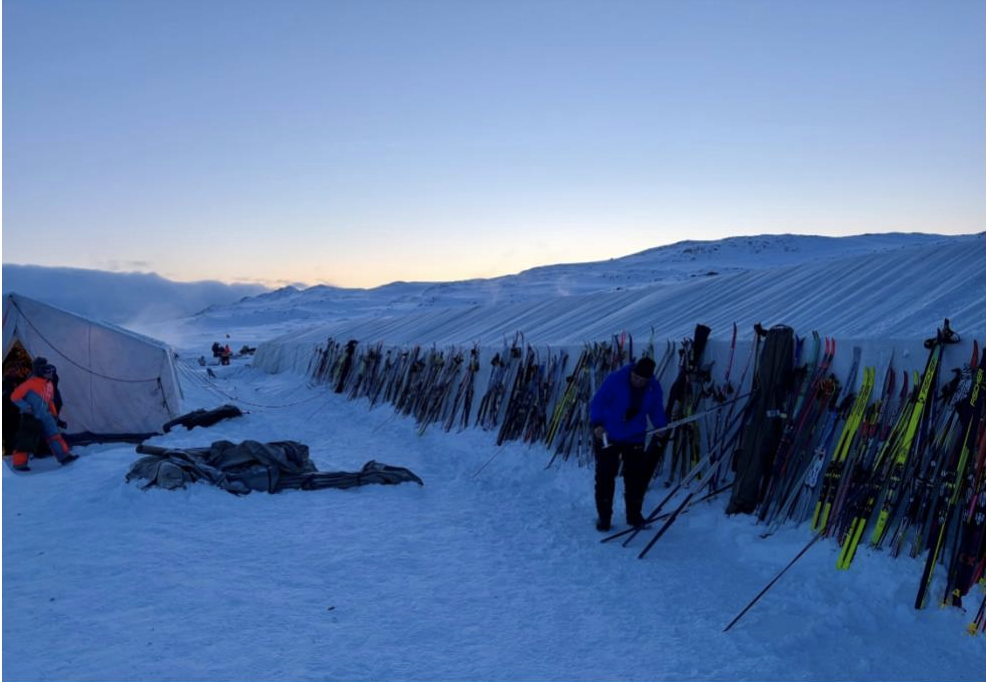 Gear at the Arctic Circle Race