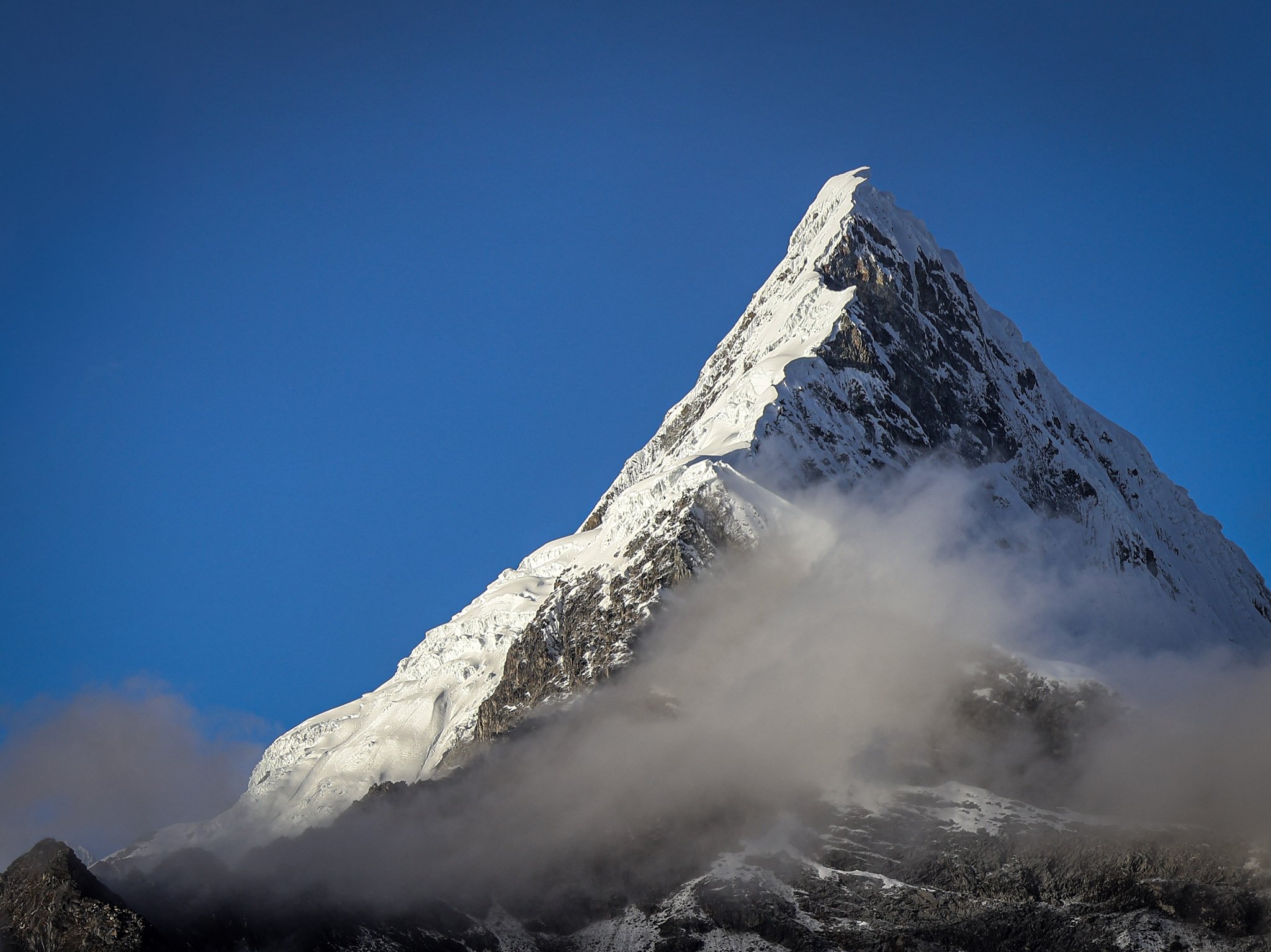 Artesonraju, Peru