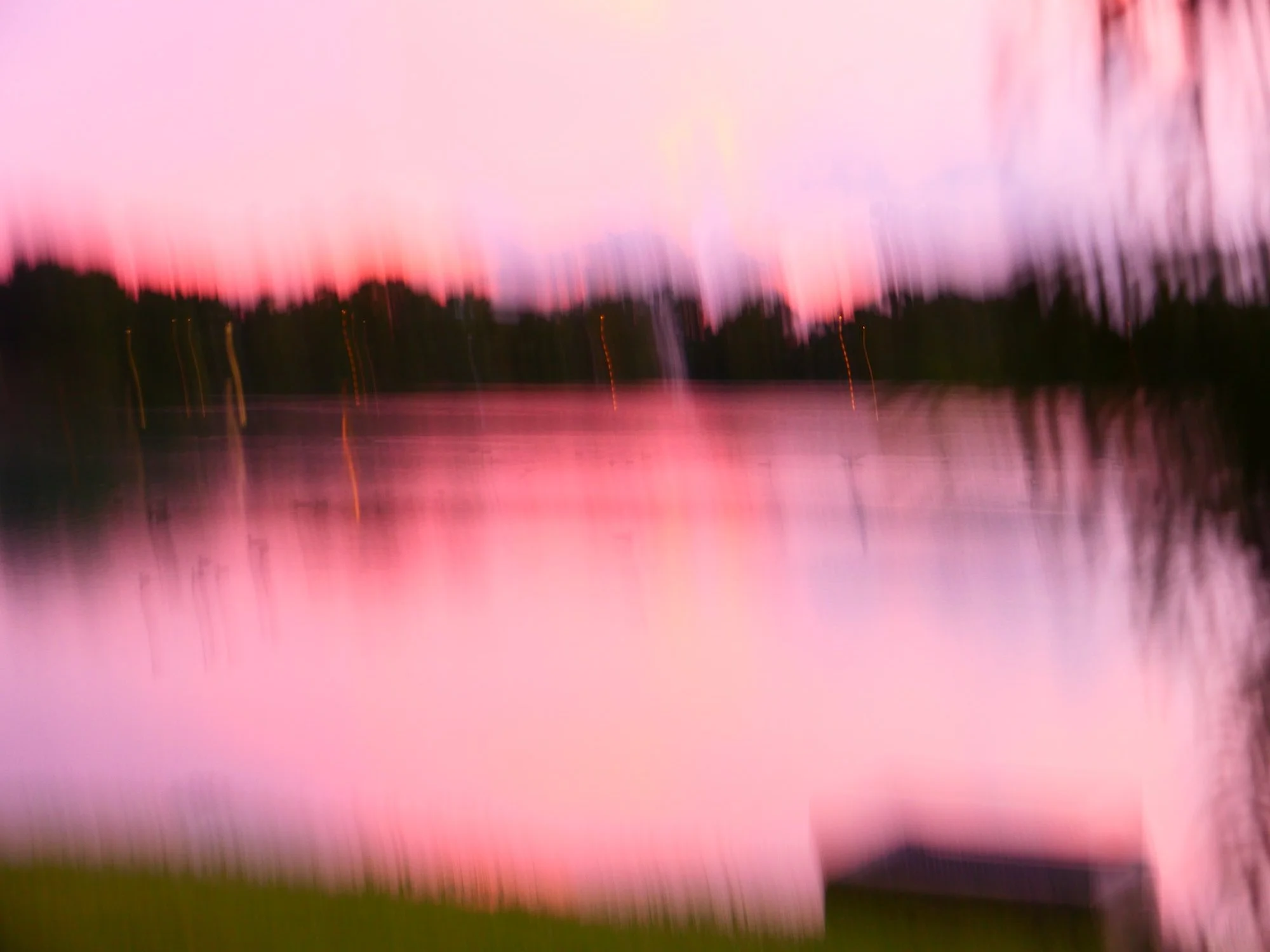 Florida Skies: Selfies, Pastels, and the Allure of the Unpredictable