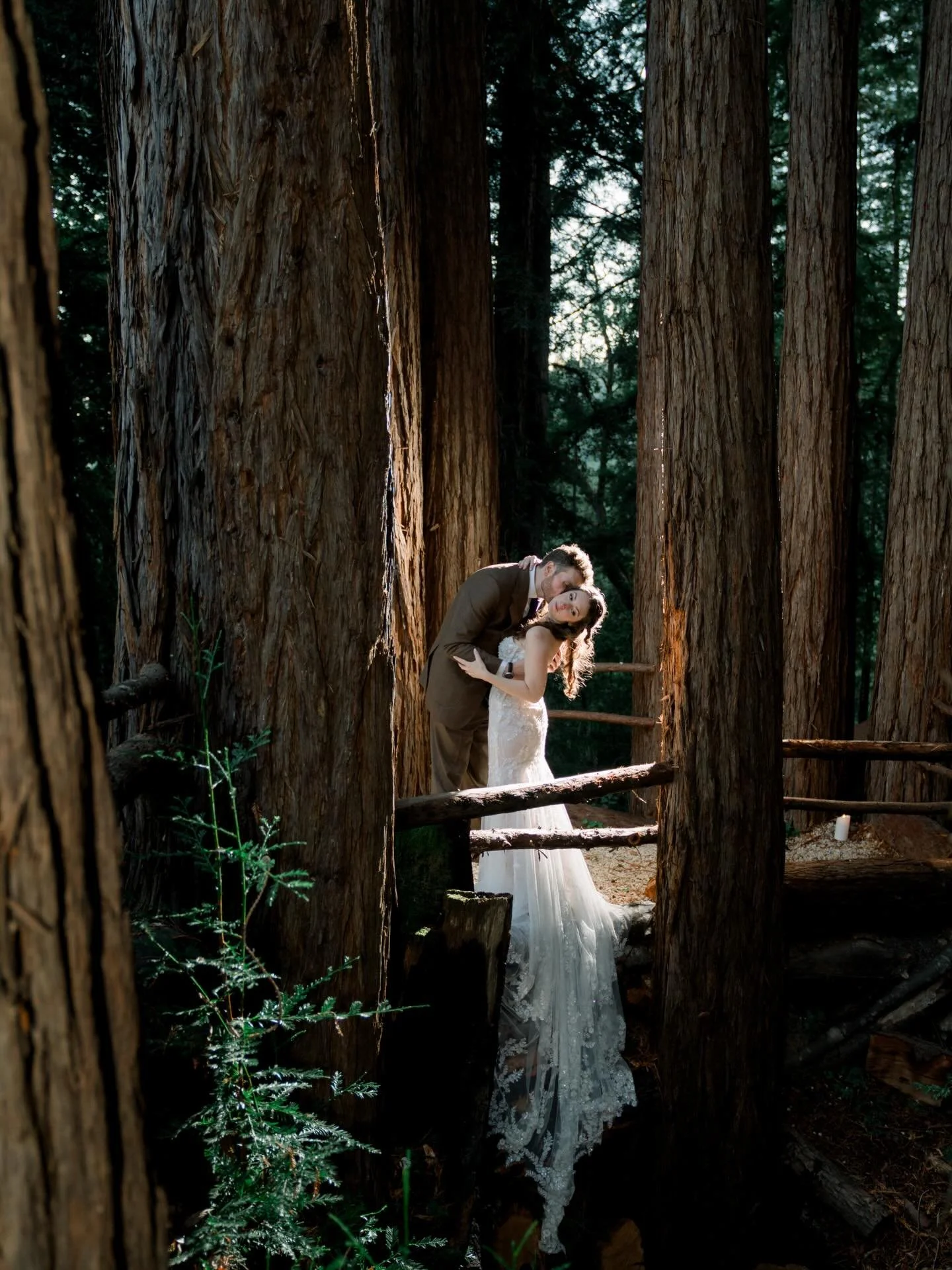 Jessica &amp; Jordan&rsquo;s day in the Redwoods was pure intention from start to finish. Every detail felt thought-through and personal &mdash; from the colorful, joy-filled florals and decor to the energy on the dance floor. Having their DJ friend 