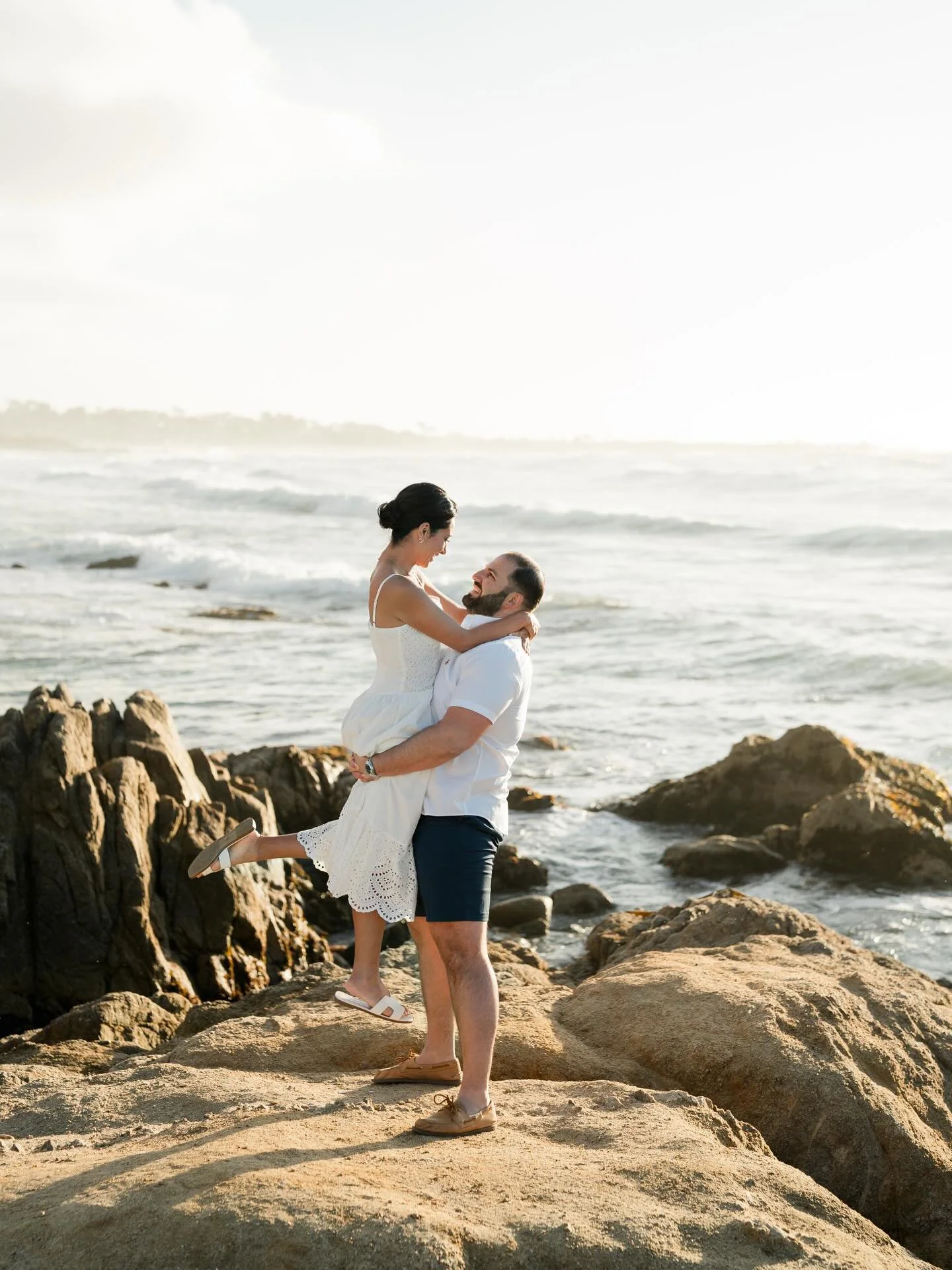 V&amp;J at beautiful Carmel ✨✨✨

I cannot wait to be part of your beautiful wedding day on May!

#Carmelengagementphotographer #proposalphotographercarmel #bigsurproposalphotographer