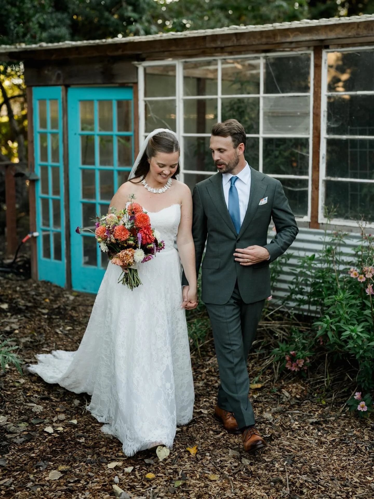A wedding at The Home feels exactly like it sounds, warm, intimate, and effortlessly beautiful.
Tucked into nature, filled with laughter, and surrounded by the people who matter most.

Congratulations Laura and Peter! ✨✨✨

Venue: @homesoquel 
Makeup: