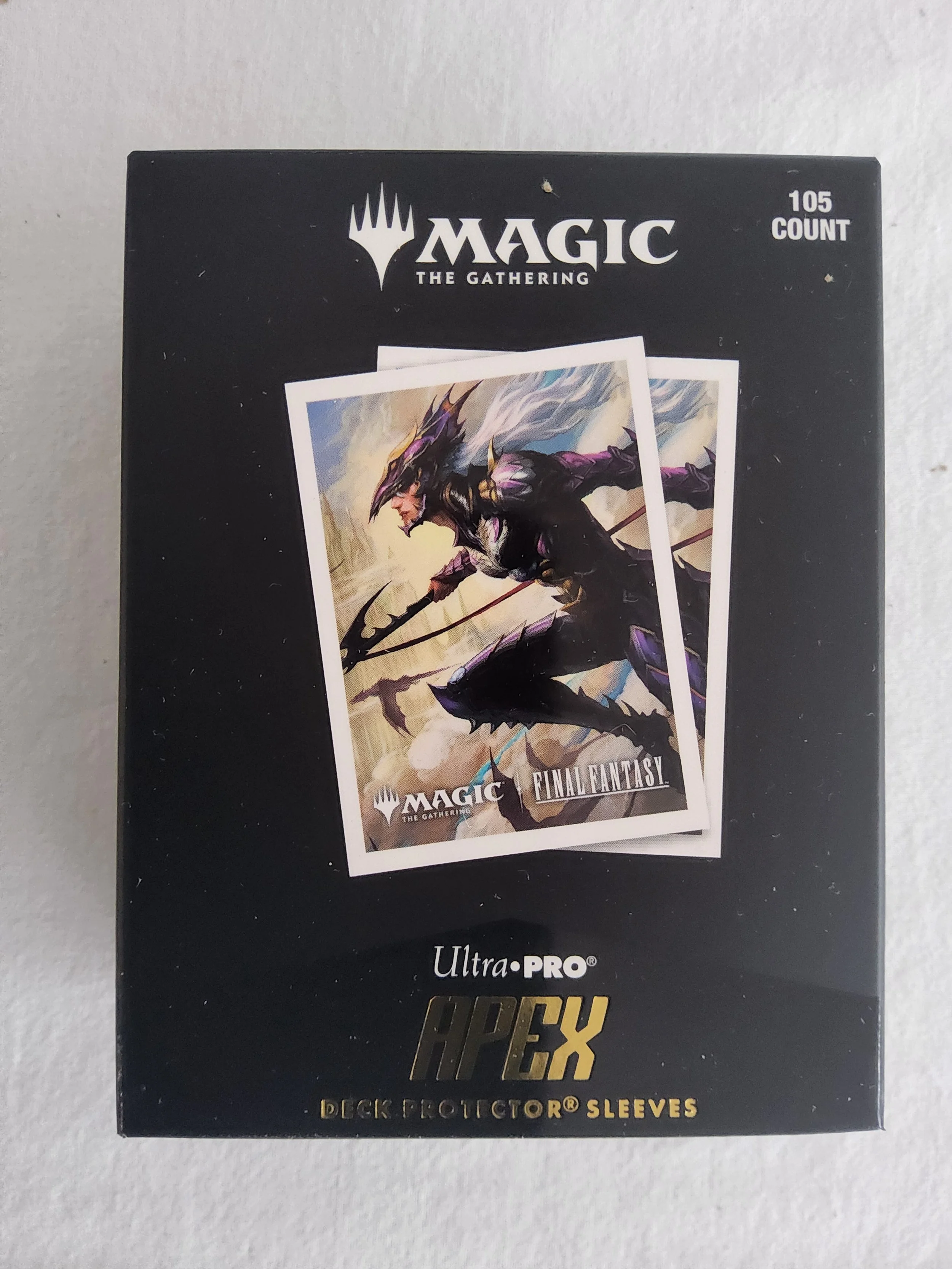 Ultra Pro - 105 protège-cartes standard APEX MTG - Final Fantasy Kain Highwind