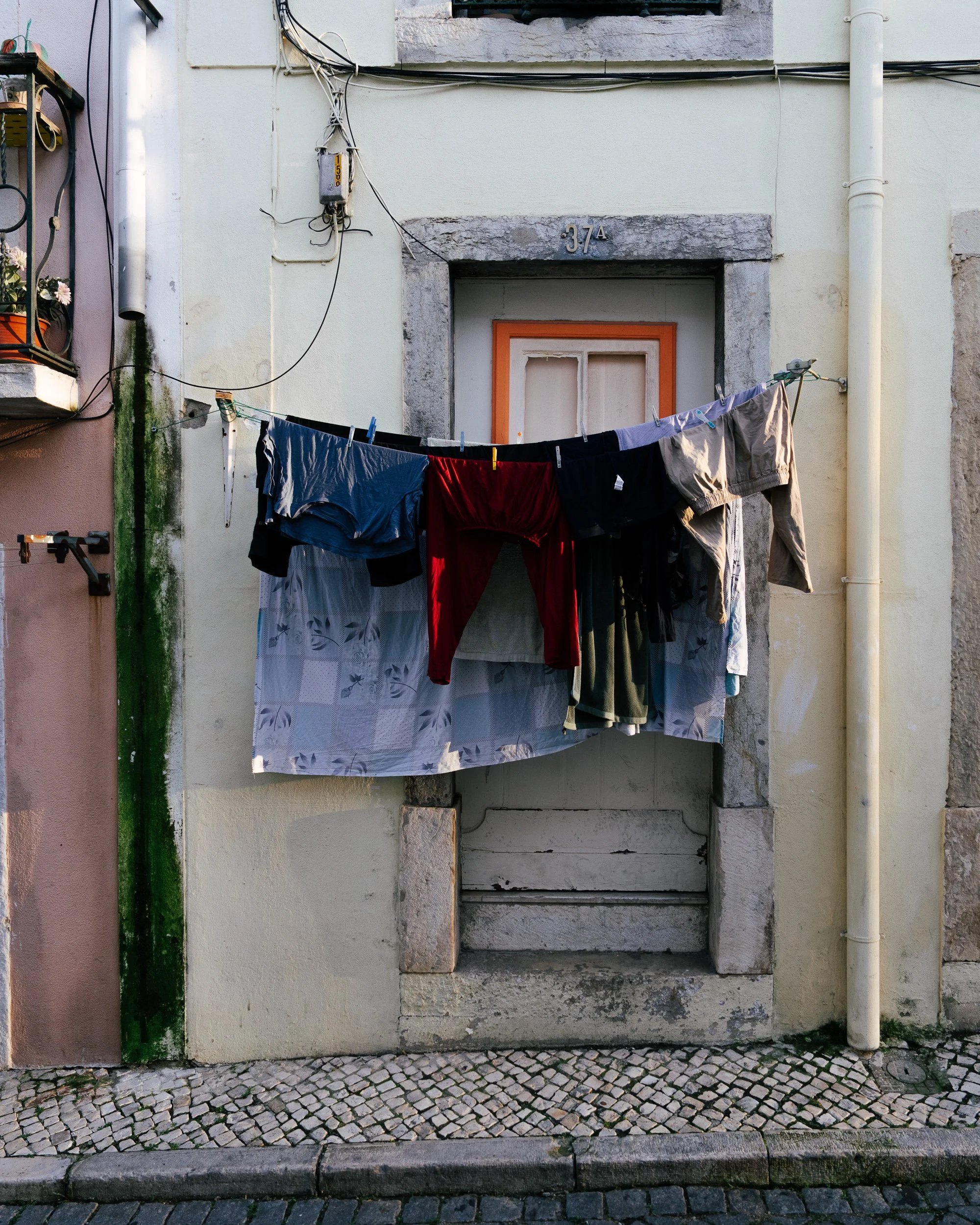 madragoa, lisboa, portugal, 2025