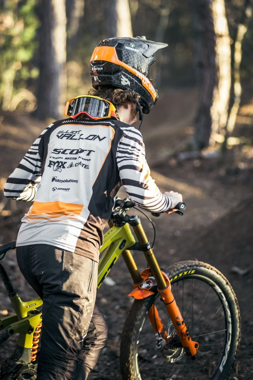 Pilote DH.jpeg