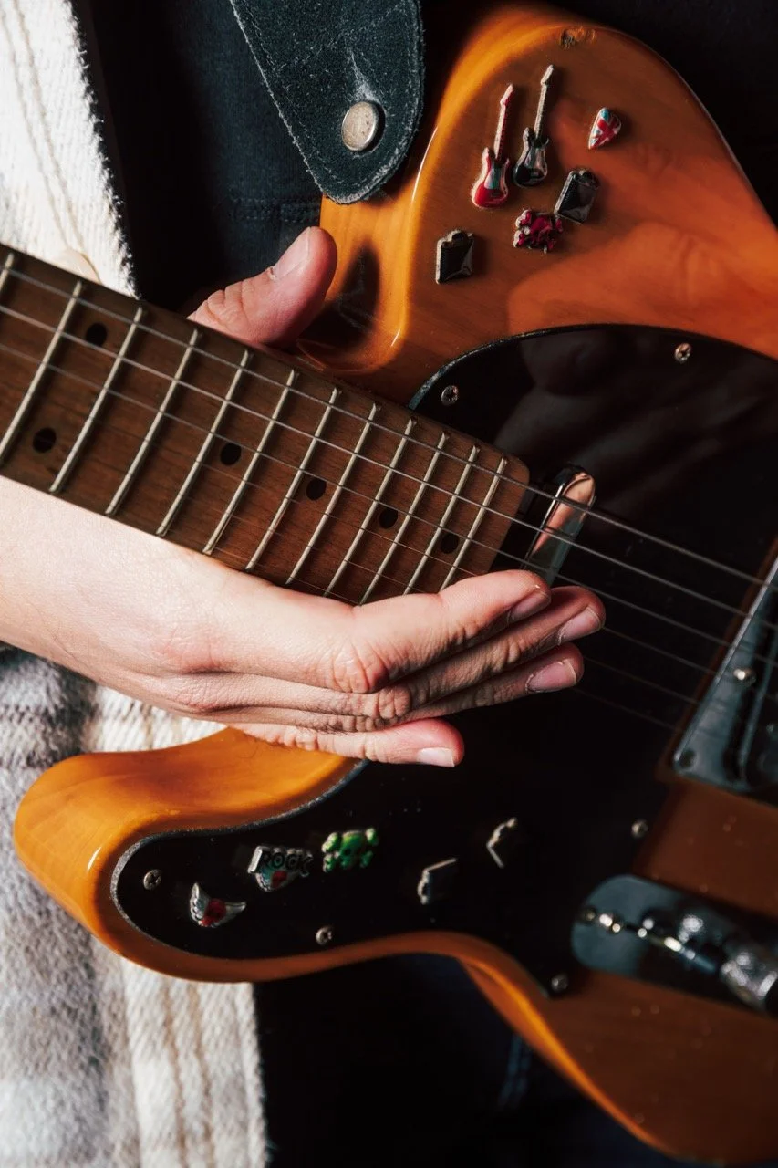detail guitare.jpeg