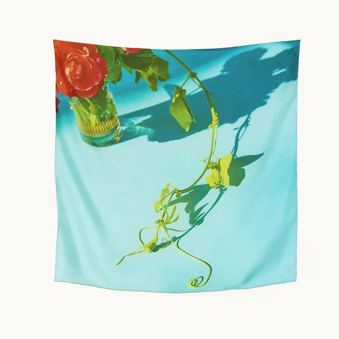 00 LeFleuriste-silk-scarf-71x71-temps-de-reve.jpg