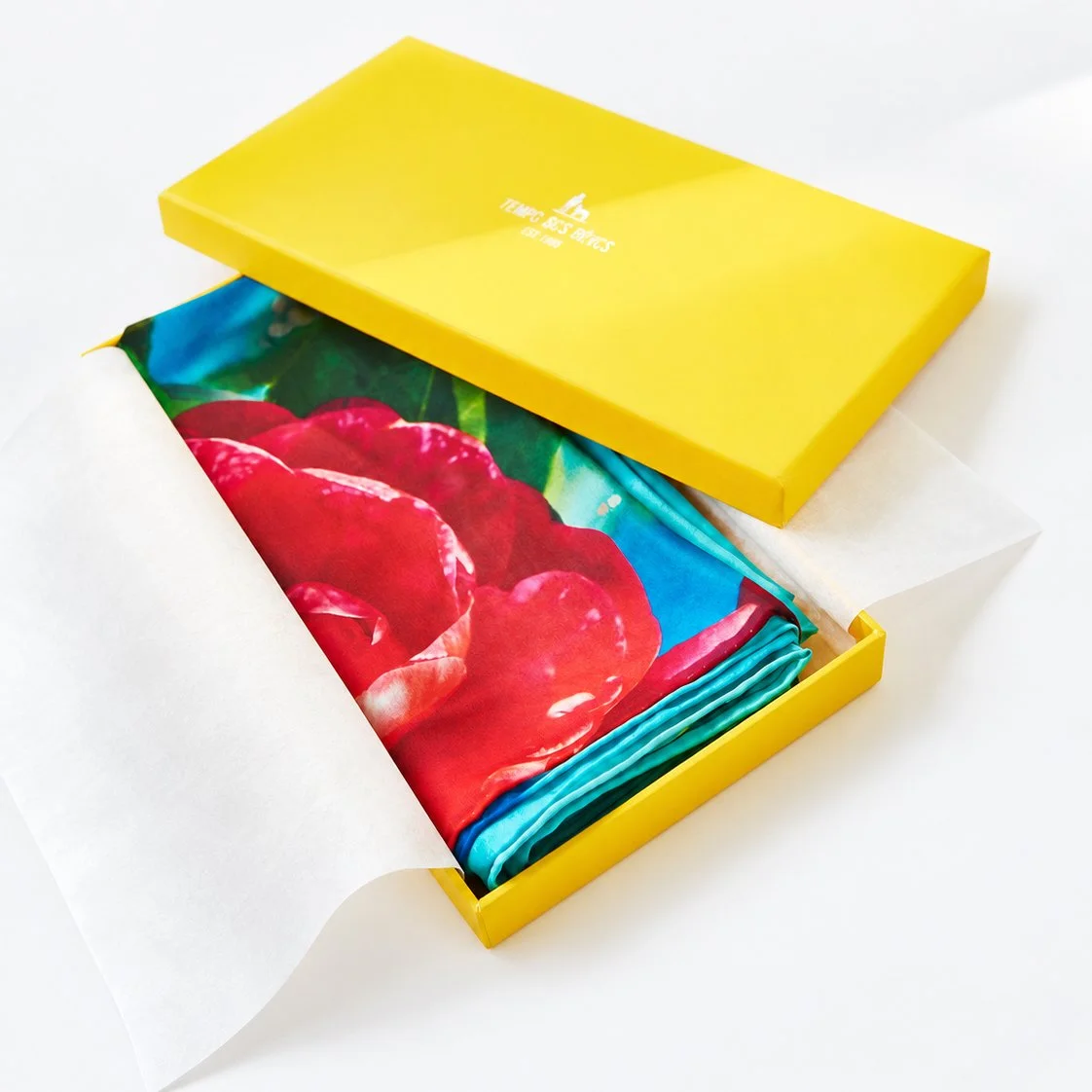 00 LeFleuriste-silk-scarf-71x71-temps-de-reve-giftbox.jpg