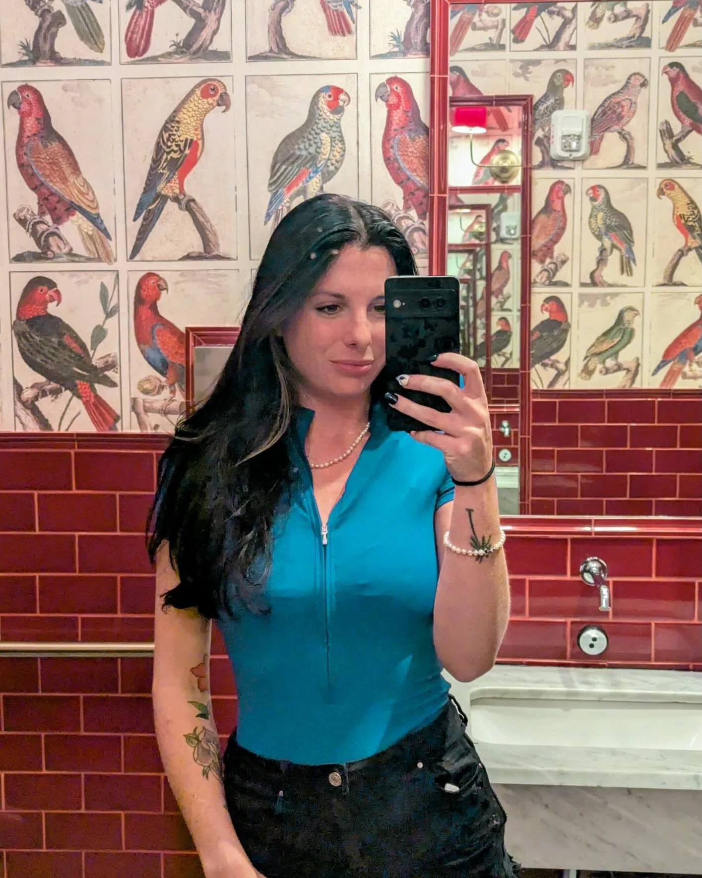 𝖒𝖊𝖊𝖙 𝖙𝖍𝖊 𝖘𝖙𝖆𝖋𝖋: Nicole (Leasing Manager)! 🥀

fun fact: she's a neophiliac
favorite thing about working at MV: learning new things about the residents!
loves: goats, Hello Kitty, and cruises with her bestie!!

#appstate #mountaineervillag