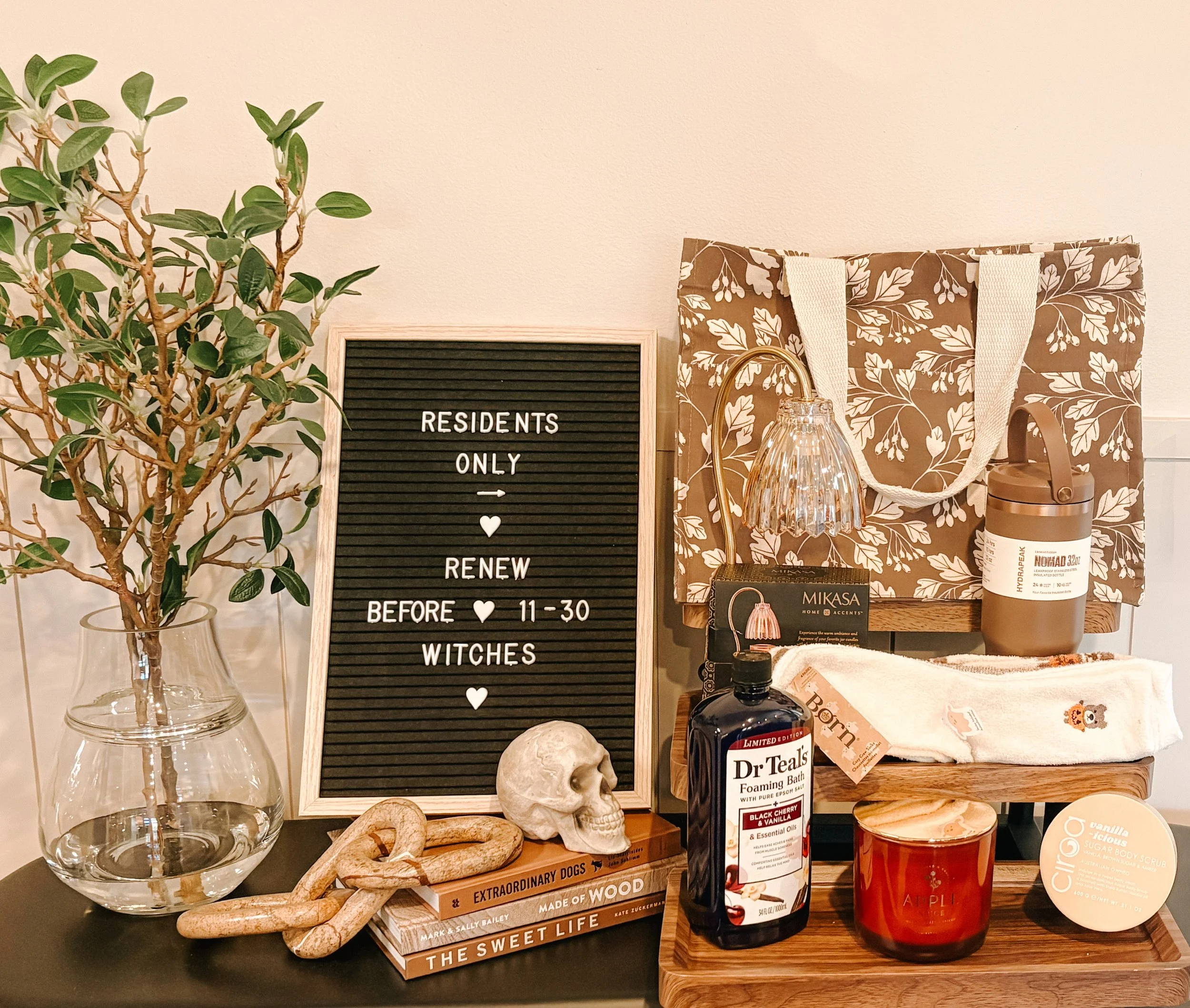 Surprise!! It's Treat Yourself Tuesday - you can win a little self-care experience all wrapped up in a tote bag: candle warmer, candle, bubble bath, body scrub, Hydrapeak water bottle, and some cozy socks!

Must do all of the following to enter:
1. L
