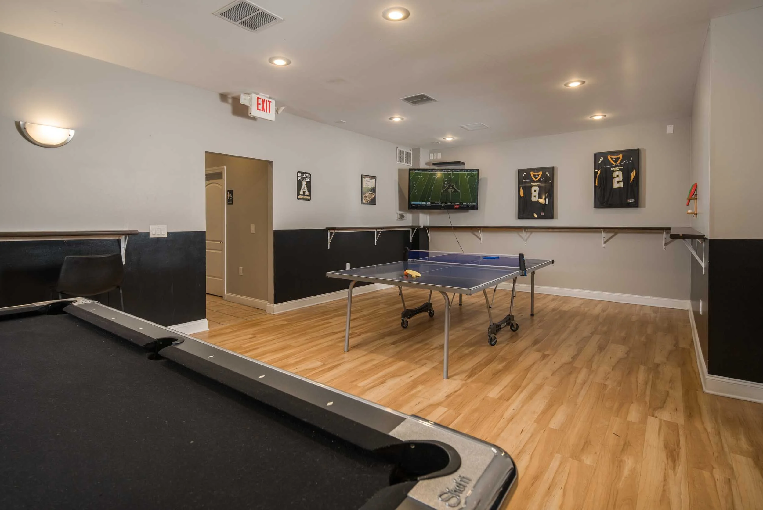 Mountaineer Village | Student Apartments in Boone, NC near App State | Game Room