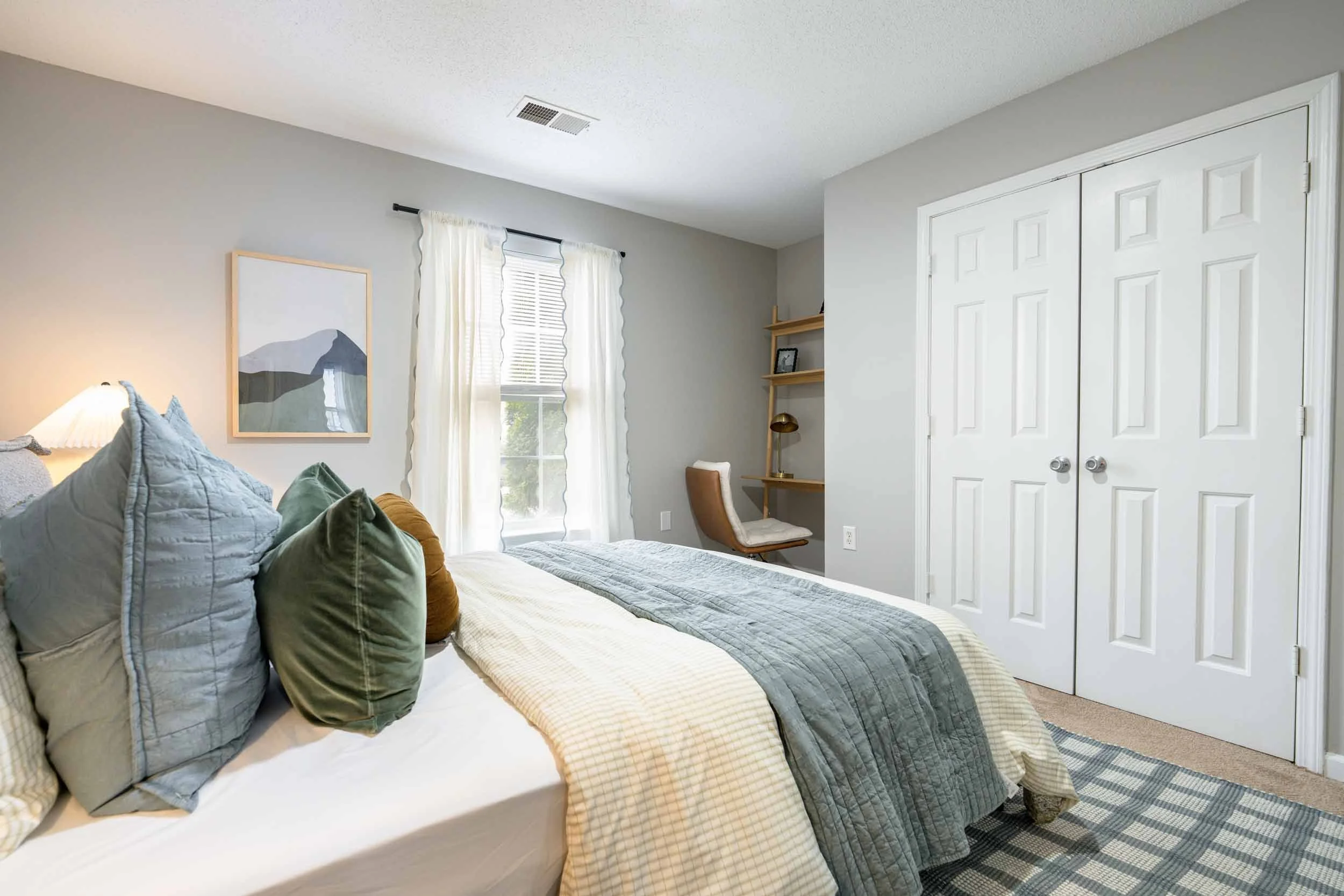 Mountaineer Village | Student Apartments in Boone, NC near App State | Bedroom