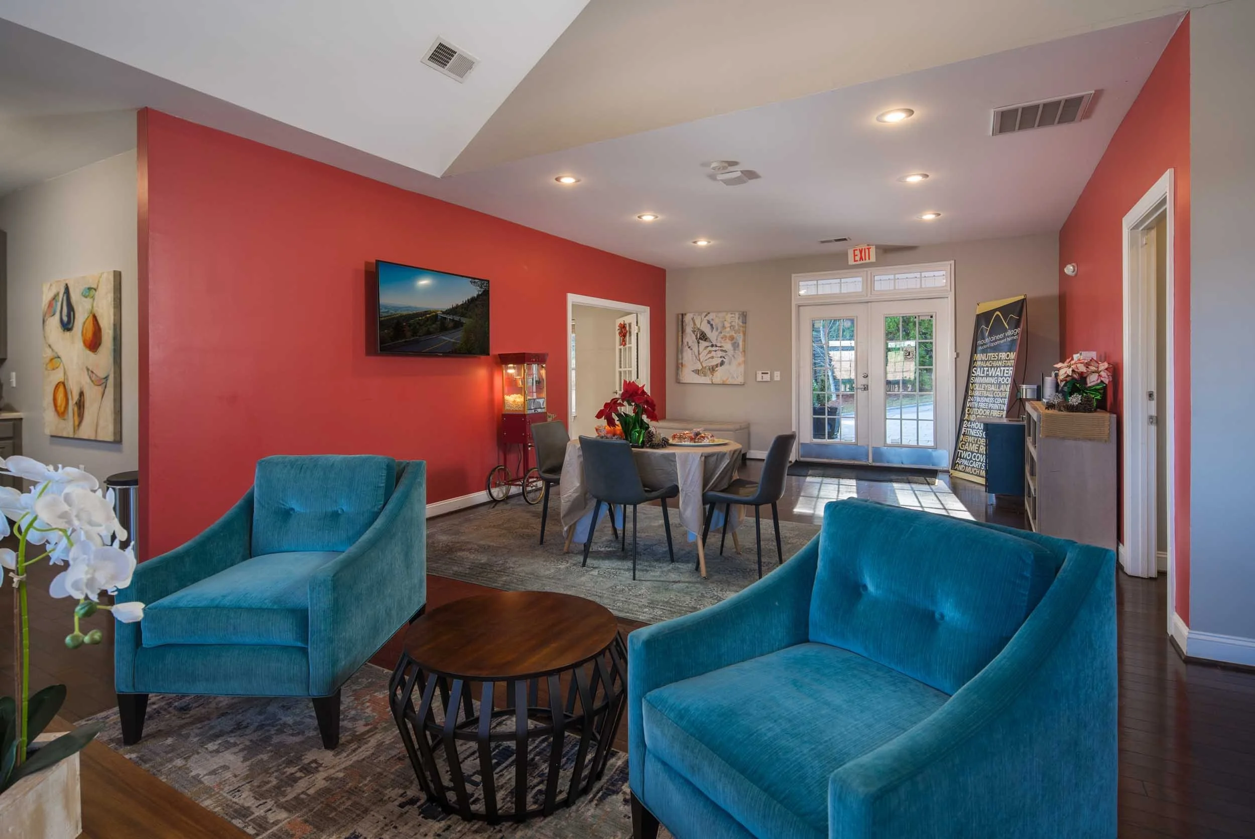 Mountaineer Village | Student Apartments in Boone, NC near App State | Clubhouse