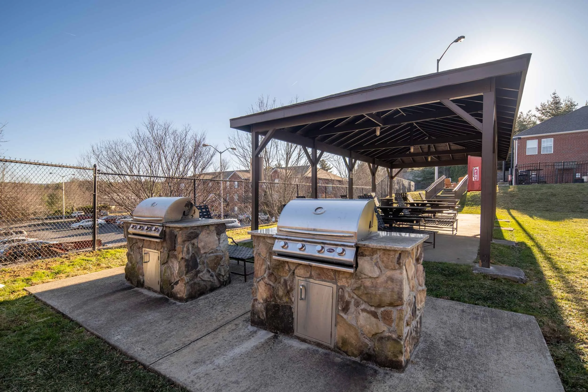 Mountaineer Village | Student Apartments in Boone, NC near App State | Grilling Stations